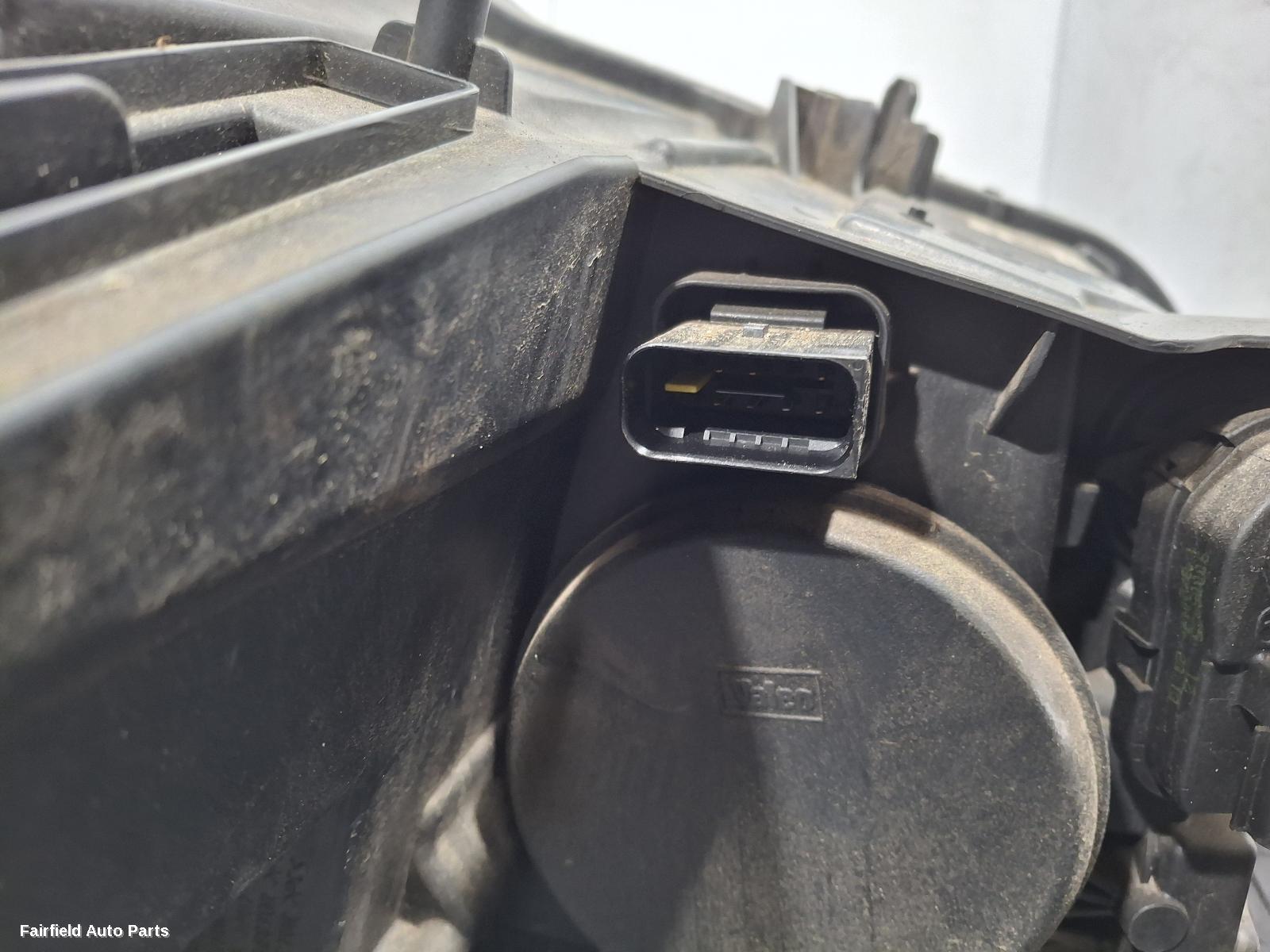 2016-2020 Peugeot 3008 Left Headlamp