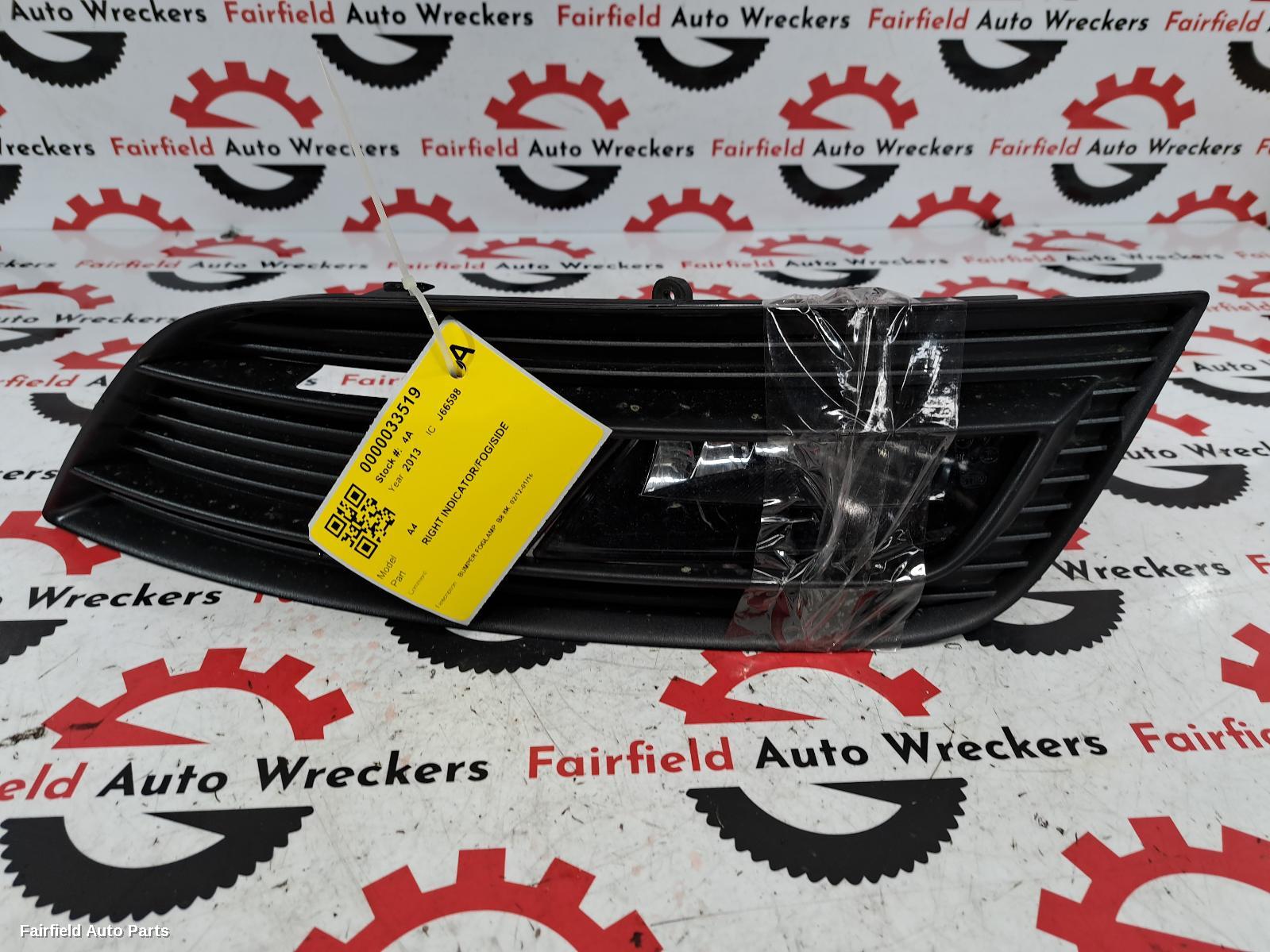2012-2016 Audi A4 Right Indicator Fog Side