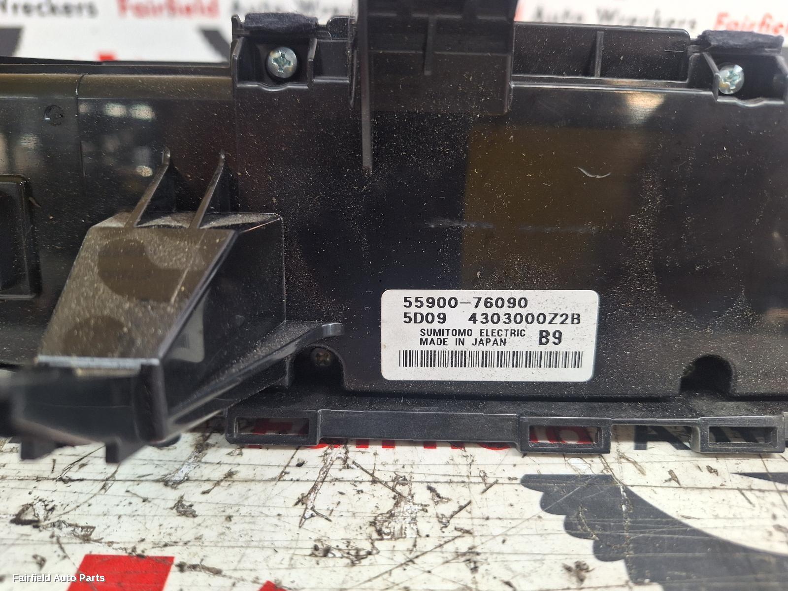 2011-2021 Lexus Ct200h Heater Ac Controls