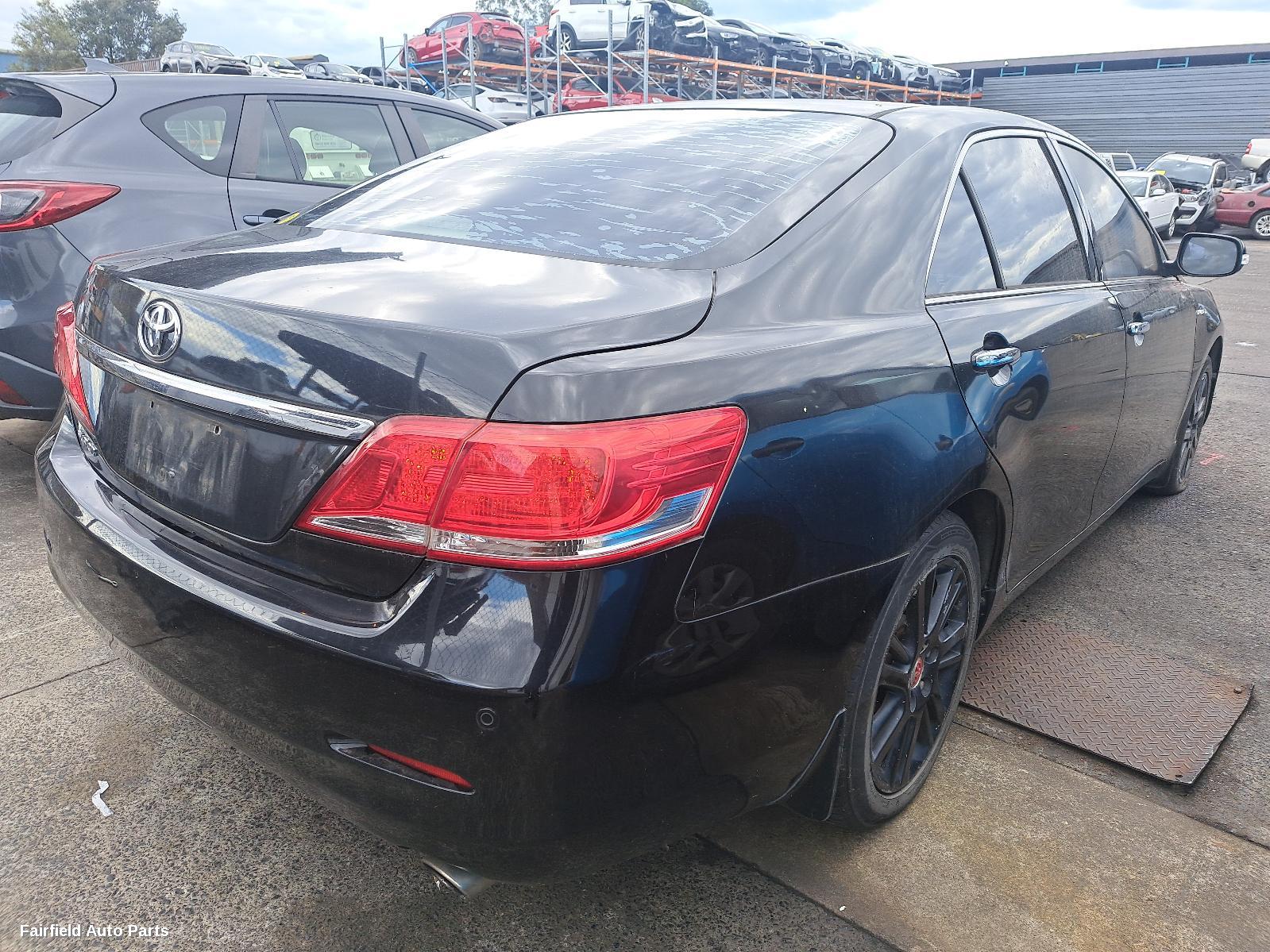 2009-2012 Toyota Aurion Right Rear Door Sliding