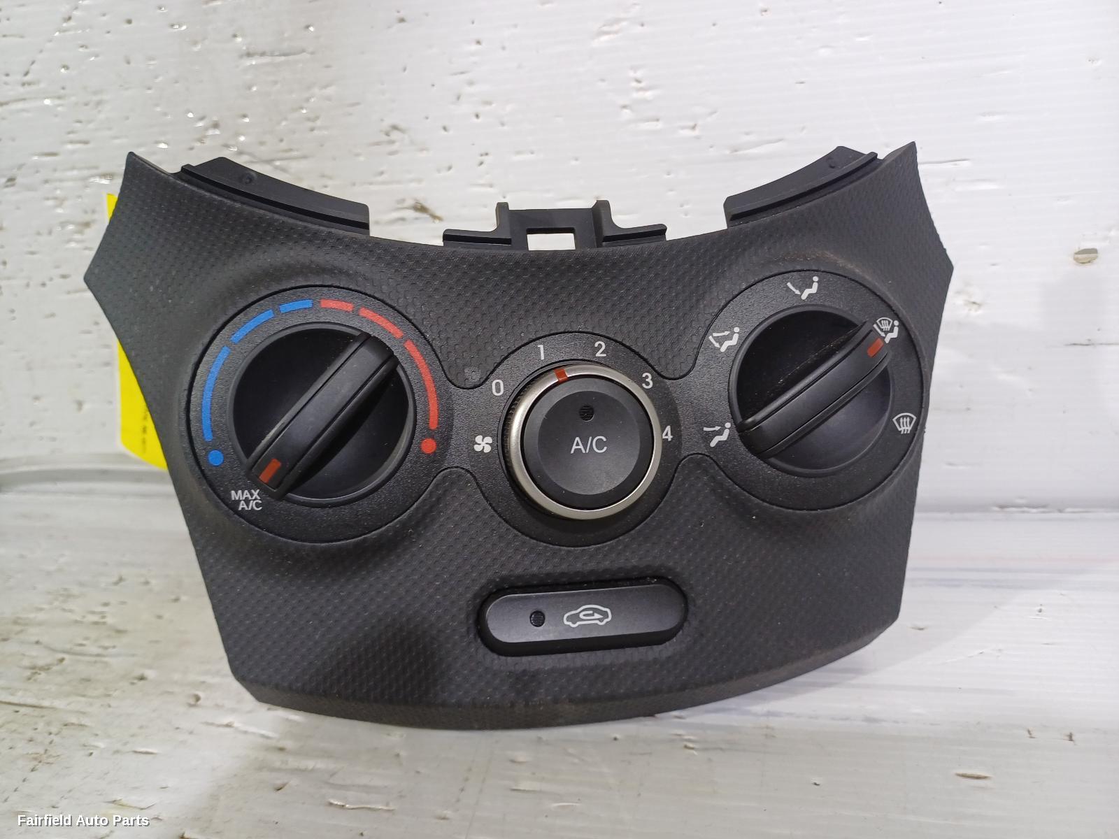 2011-2019 Hyundai Accent Heater Ac Controls