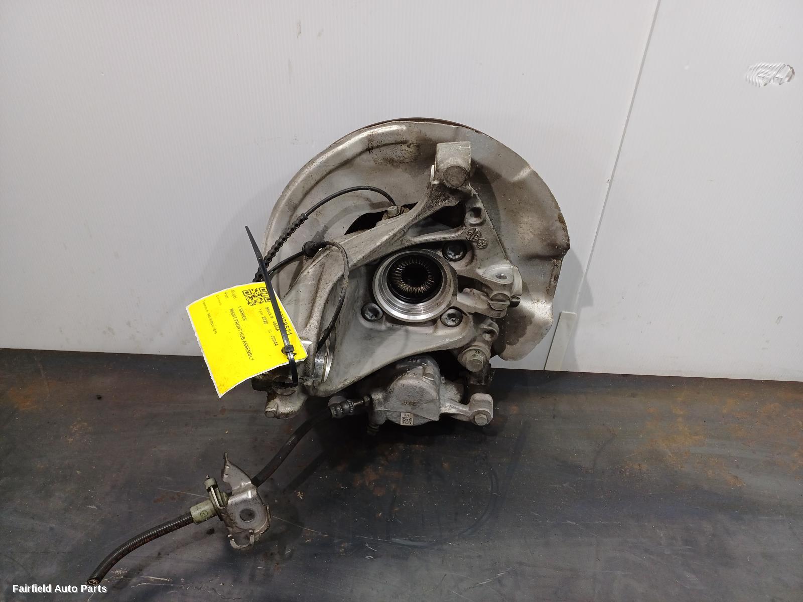 2019-2023 Bmw 1 Series Right Front Hub Assembly
