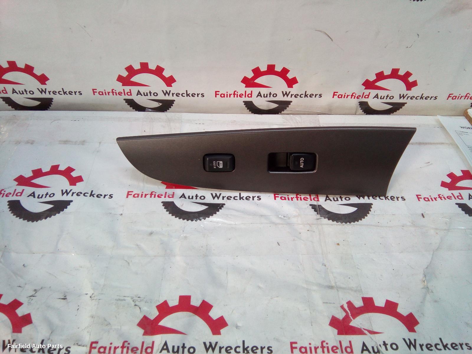 2005-2008 Lexus Is250/is250c Pwr Dr Wind Switch