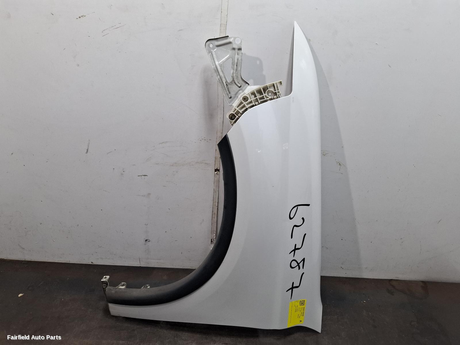 2015-2021 Mitsubishi Outlander Left Guard