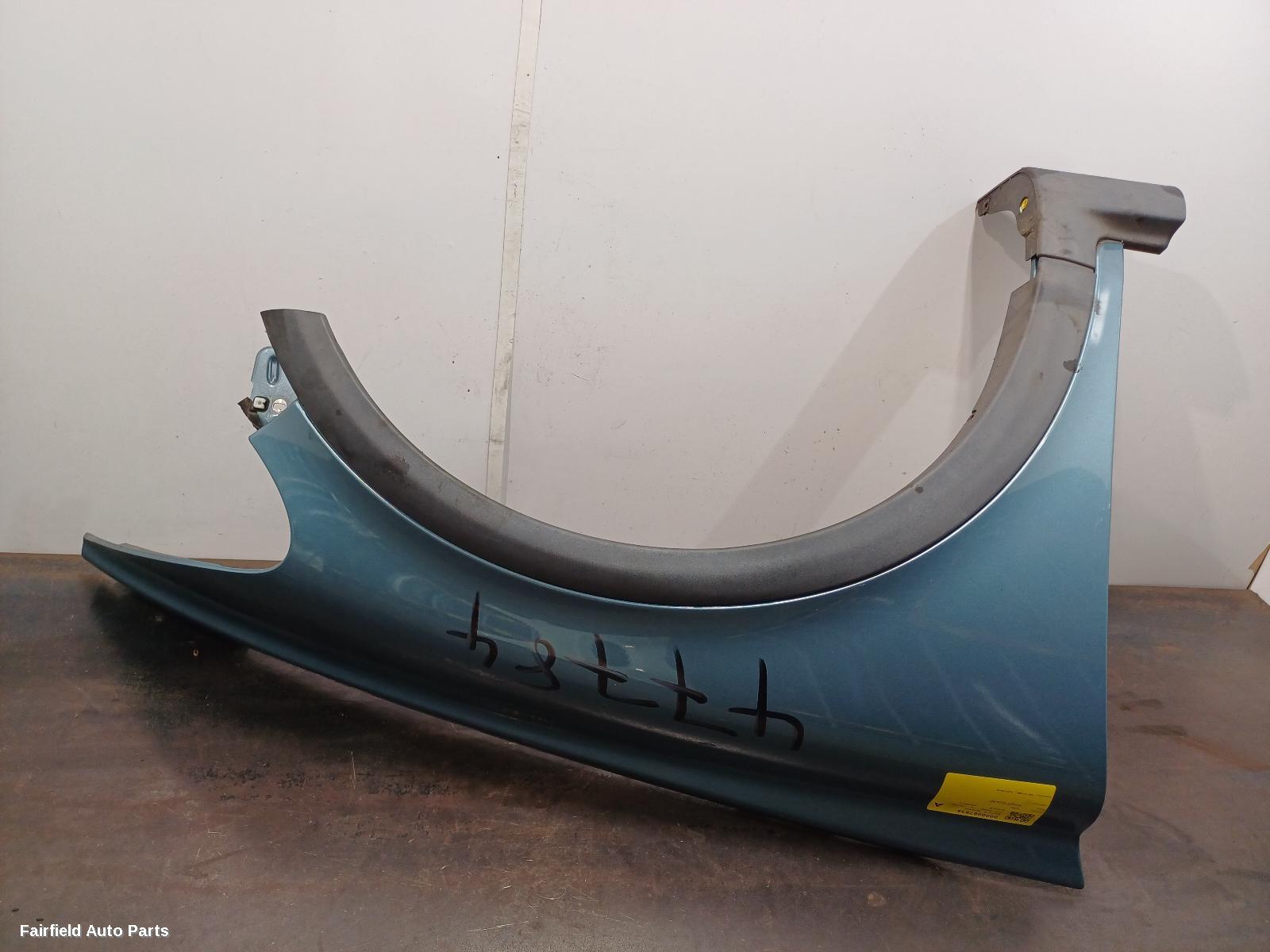 2007-2010 Volvo C30 Right Guard