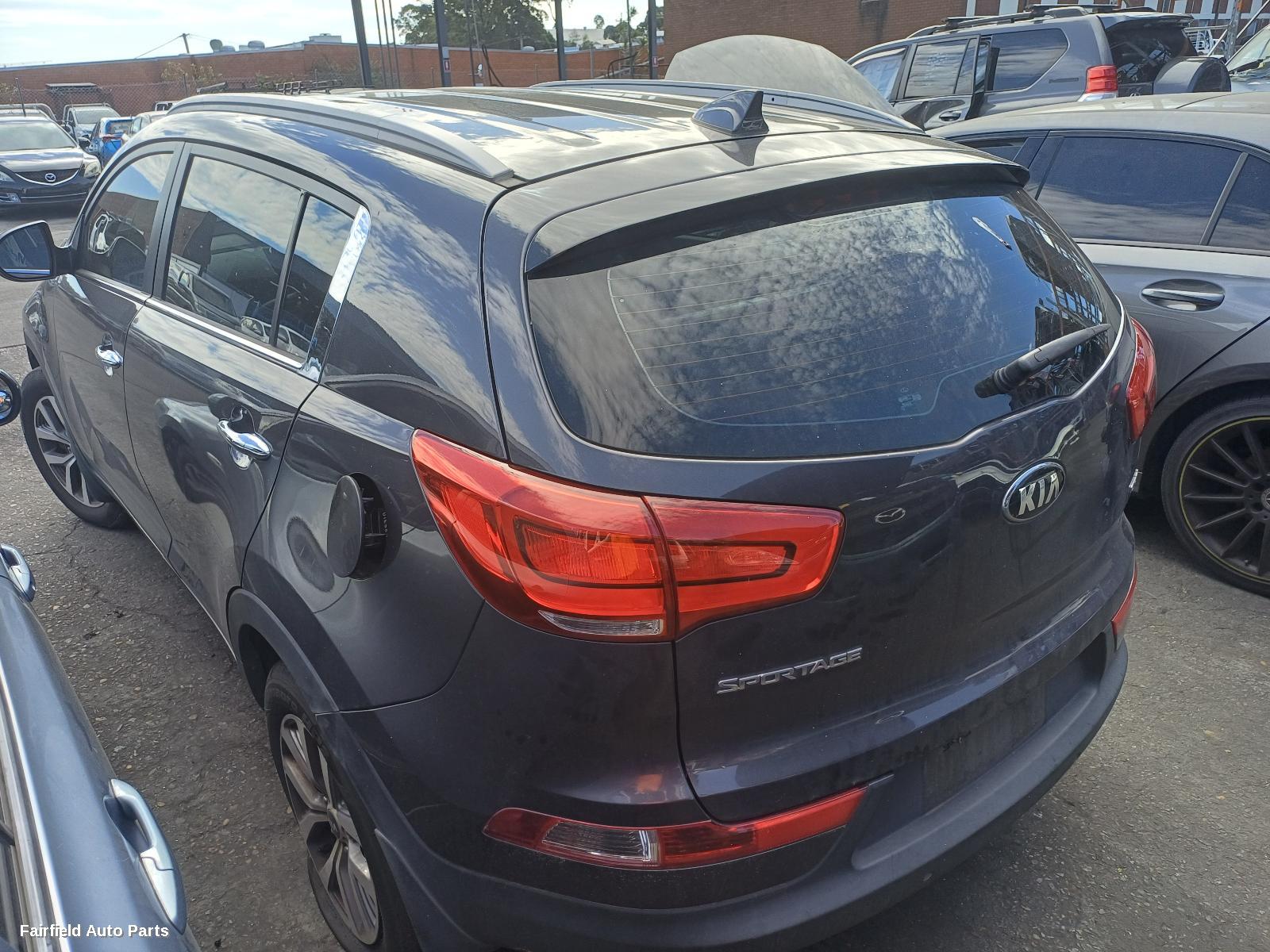2010-2015 Kia Sportage Right Rear Door Sliding