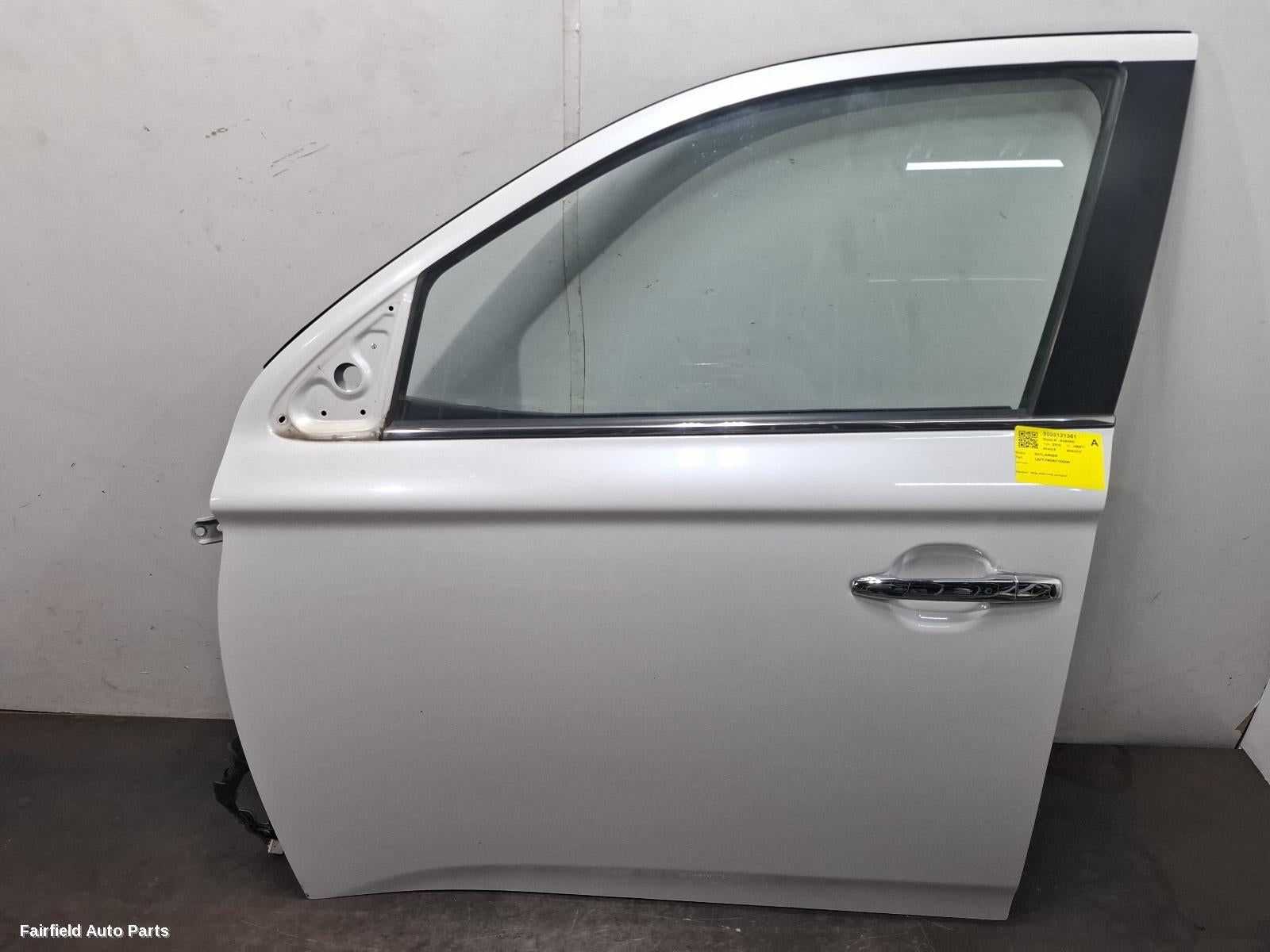 2015-2021 Mitsubishi Outlander Left Front Door