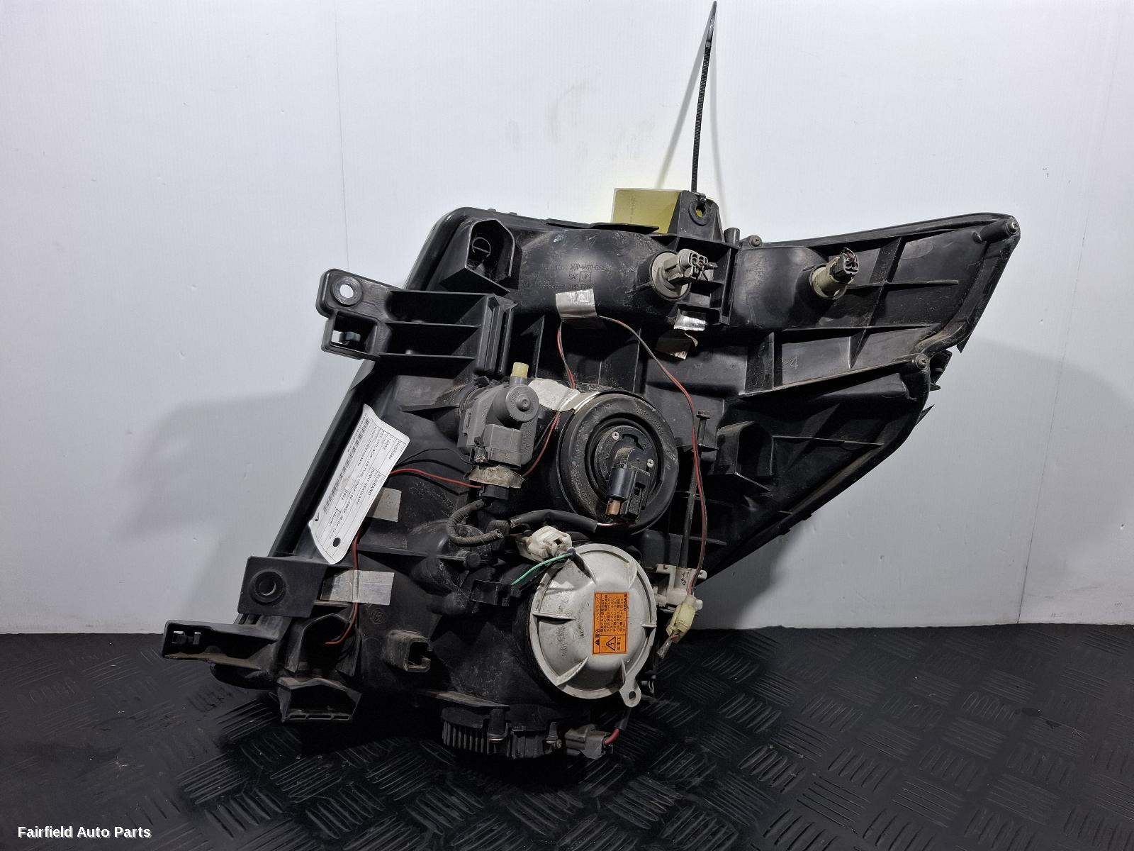 2002-2004 Nissan Elgrand Right Headlamp