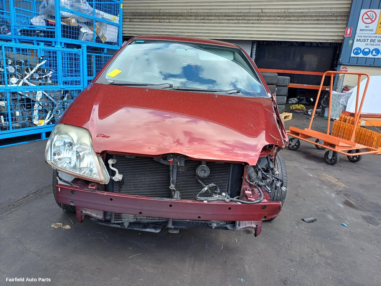 2001-2007 Toyota Corolla Left Rear Door Sliding