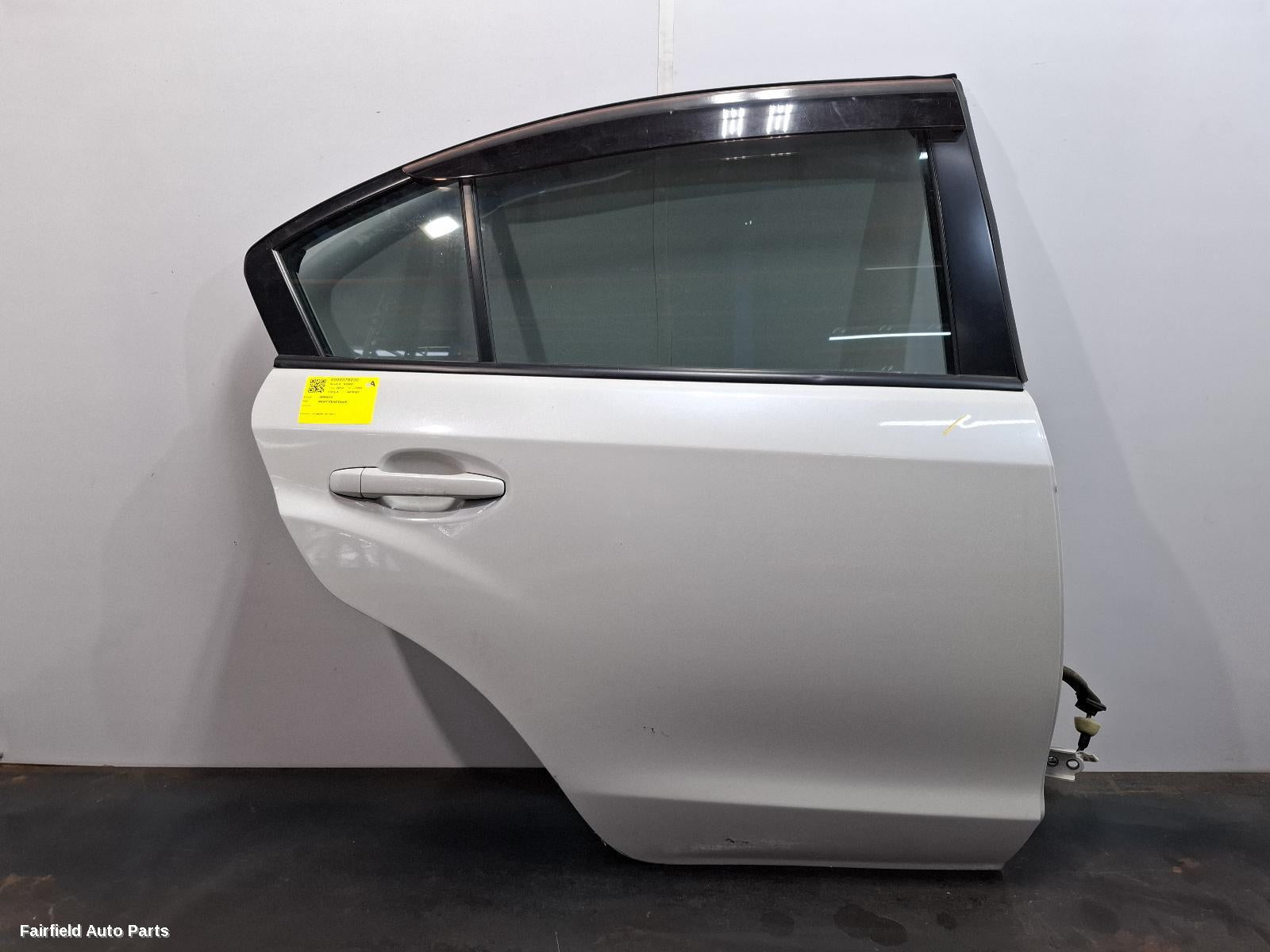 2011-2017 Subaru Impreza Right Rear Door Sliding