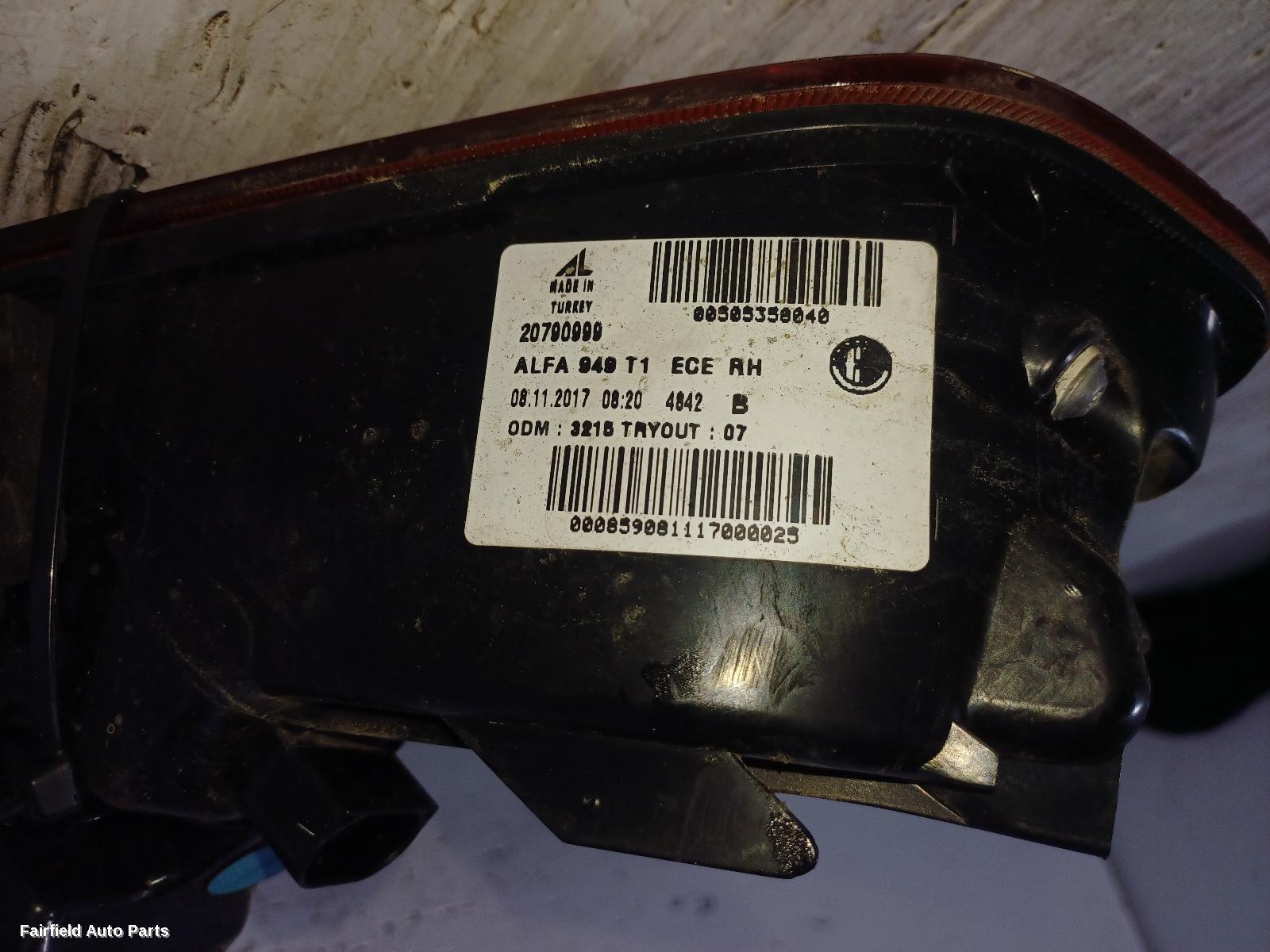 2018-2022 Alfa Romeo Stelvio Right Taillight