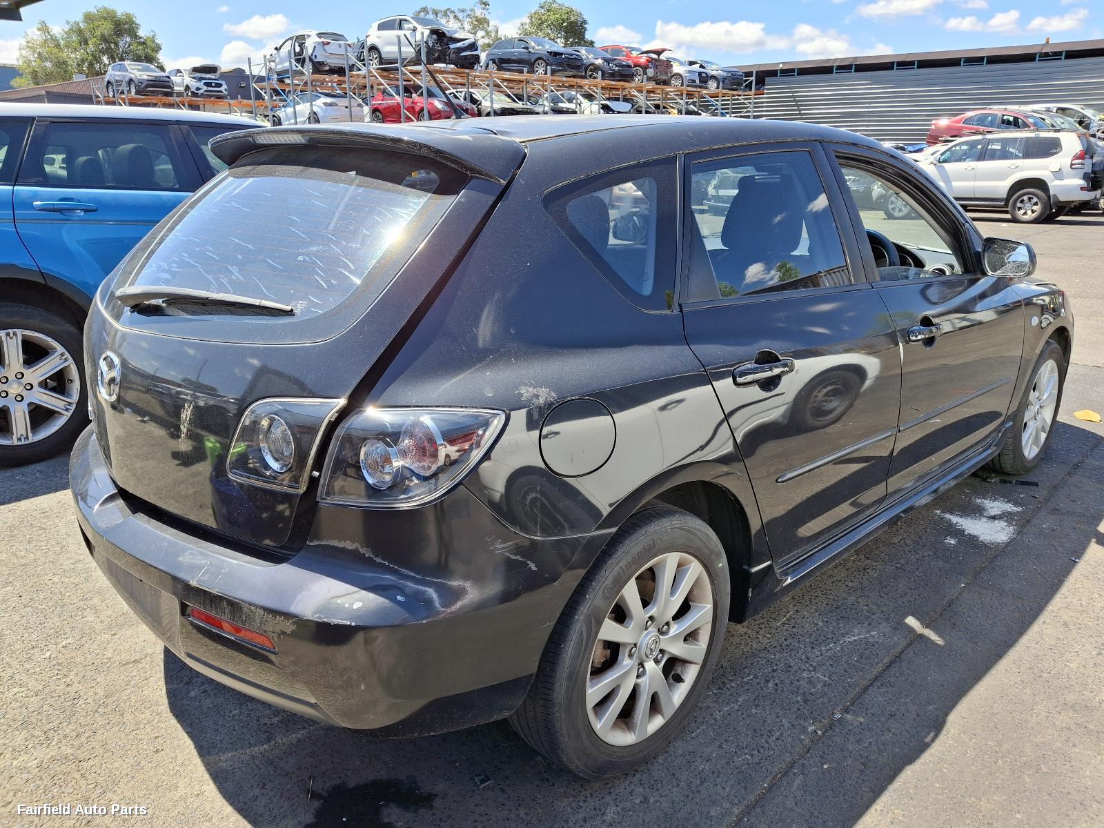 2007 Mazda 3 Left Guard