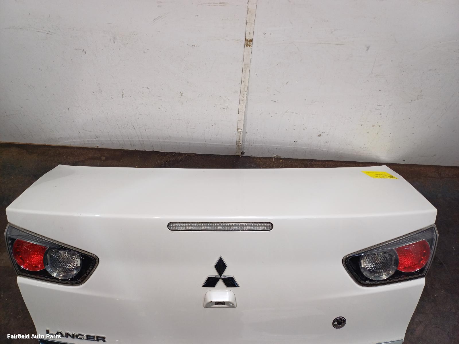 2015-2017 Mitsubishi Lancer Bootlid Tailgate
