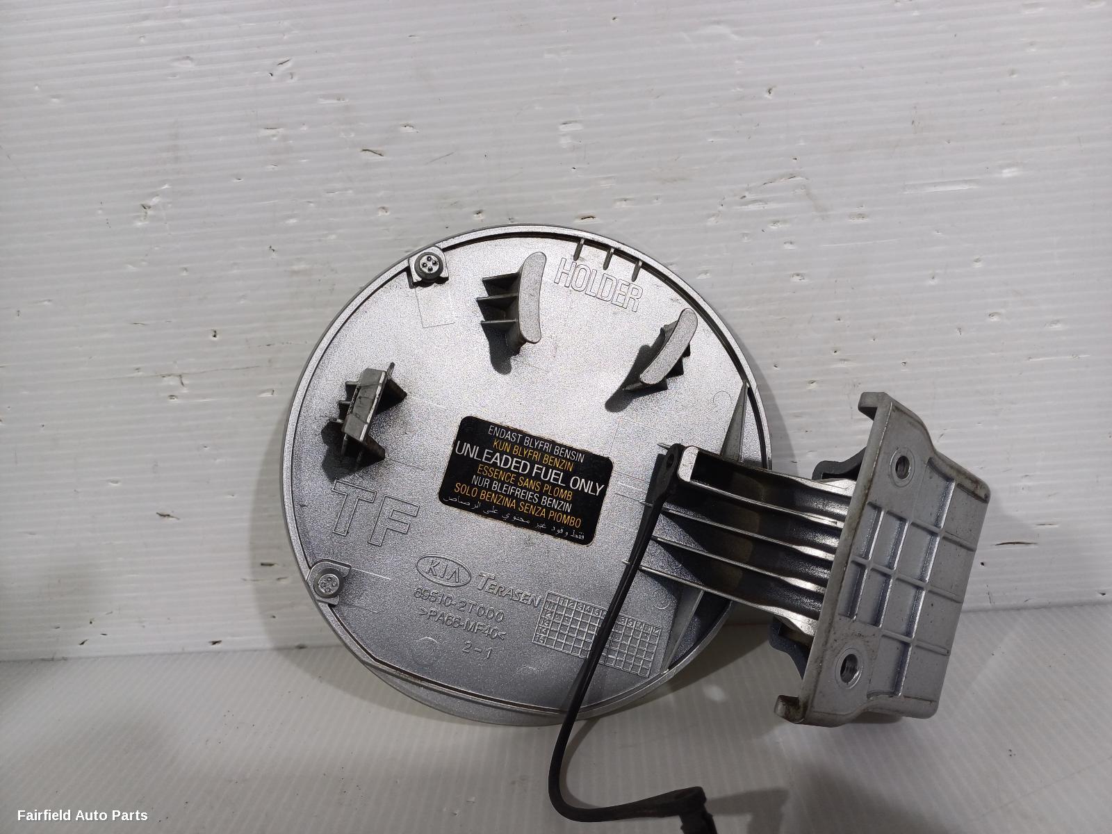 2010-2015 Kia Optima Fuel Door   Filler
