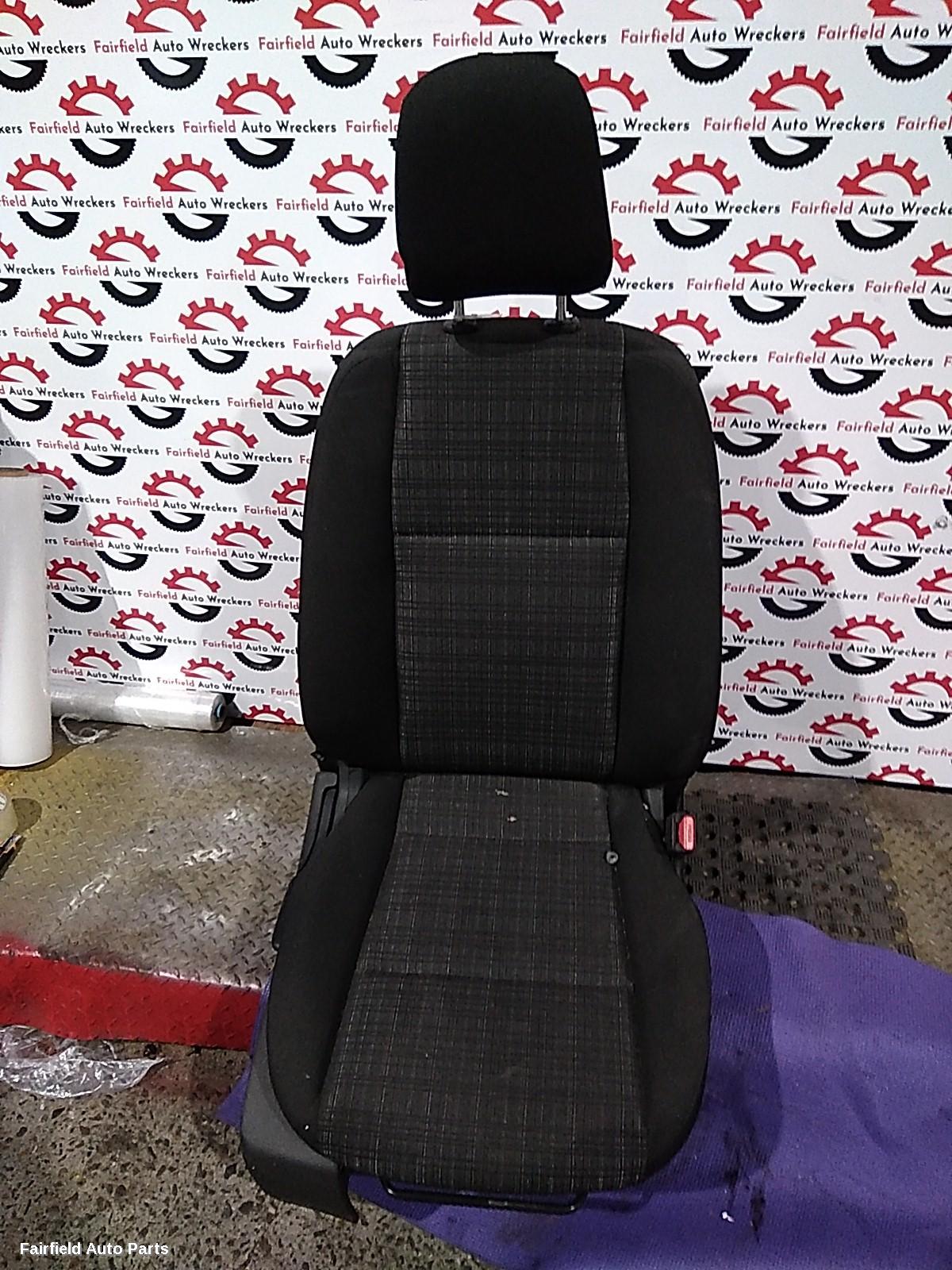 2018-2020 Mercedes X Class Front Seat