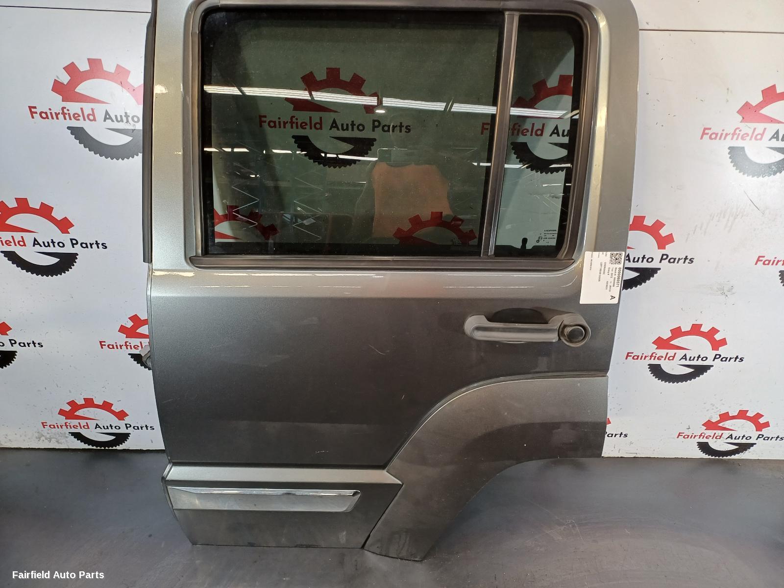 2008-2012 Jeep Cherokee Left Rear Door Sliding