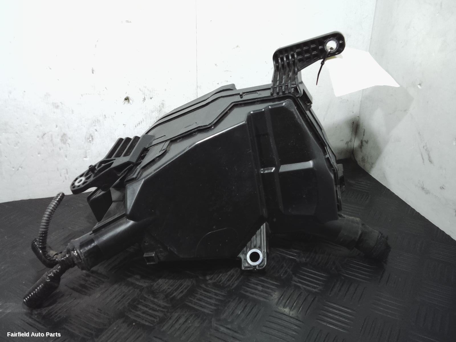2021-2026 Toyota Kluger Fuse Box