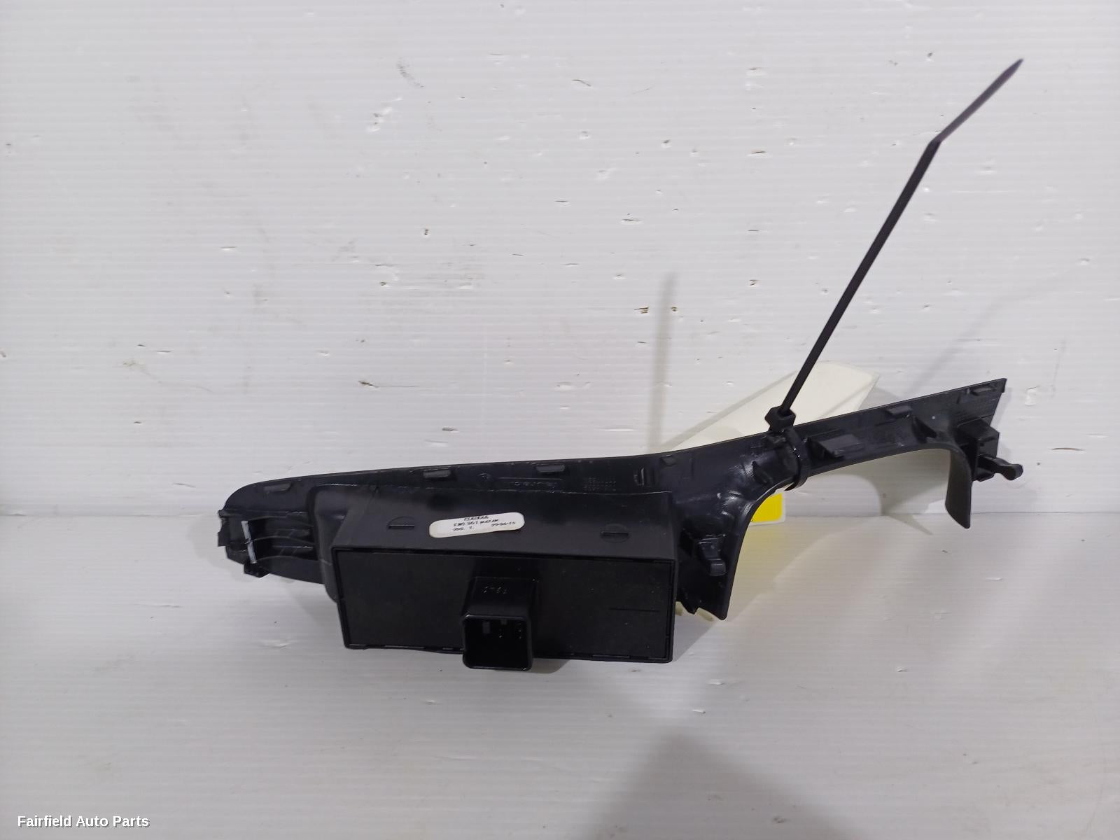 2011-2017 Volkswagen Jetta Pwr Dr Wind Switch