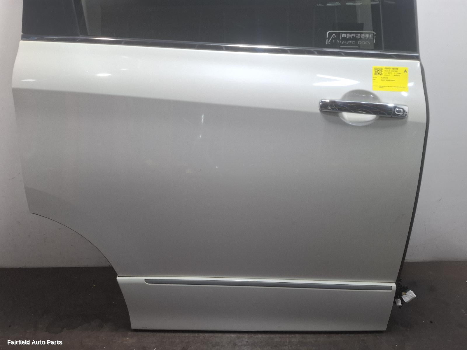2010-2020 Nissan Elgrand Right Rear Door Sliding