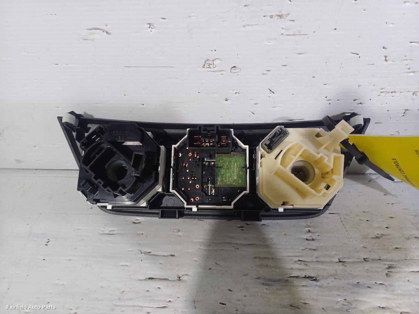 2012-2018 Toyota Rav4 Heater Ac Controls