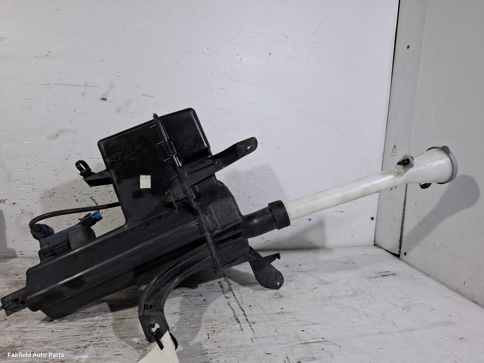 2013-2021 Nissan Pathfinder Washer Bottle
