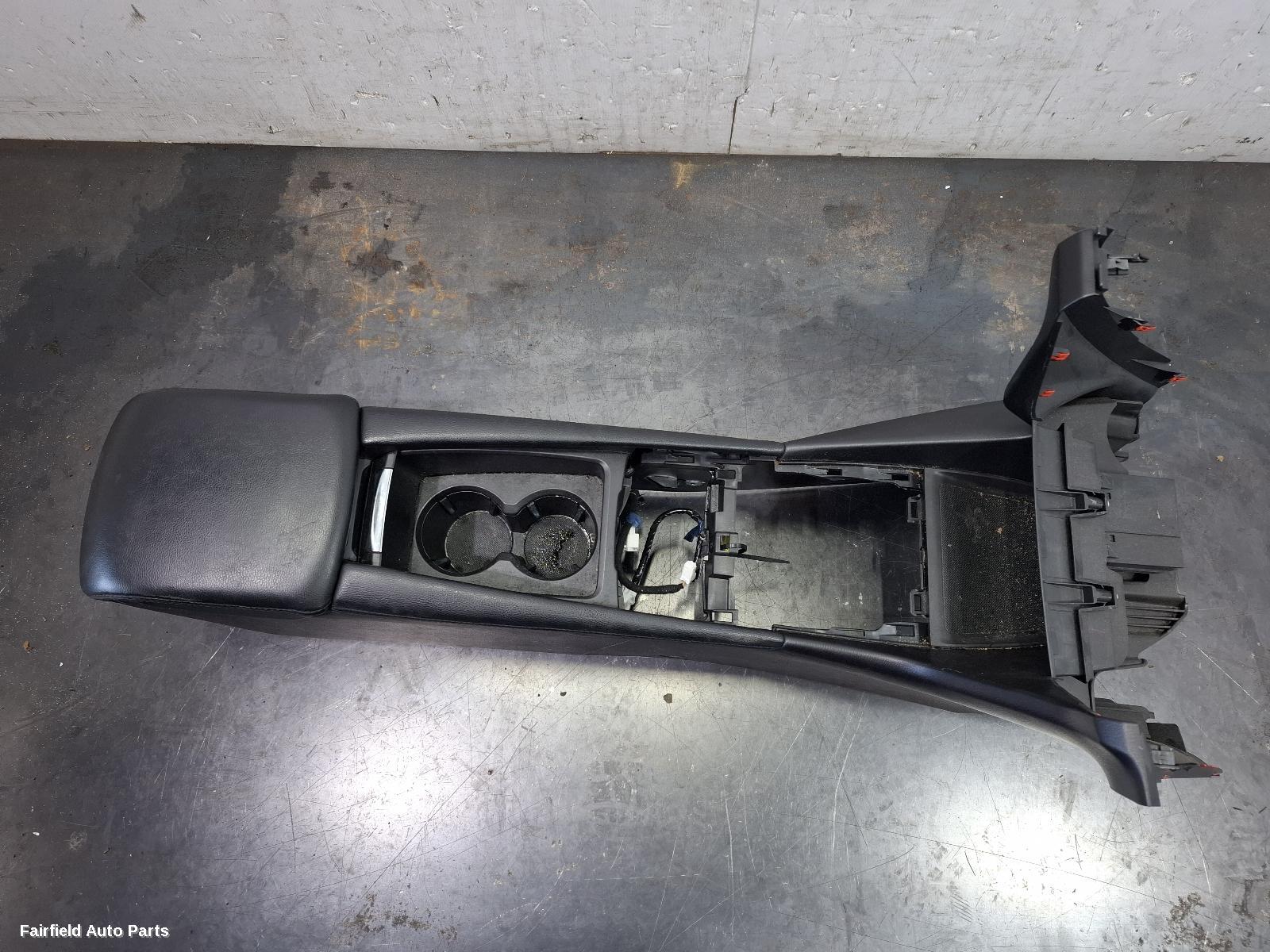 2016-2019 Mazda 3 Console