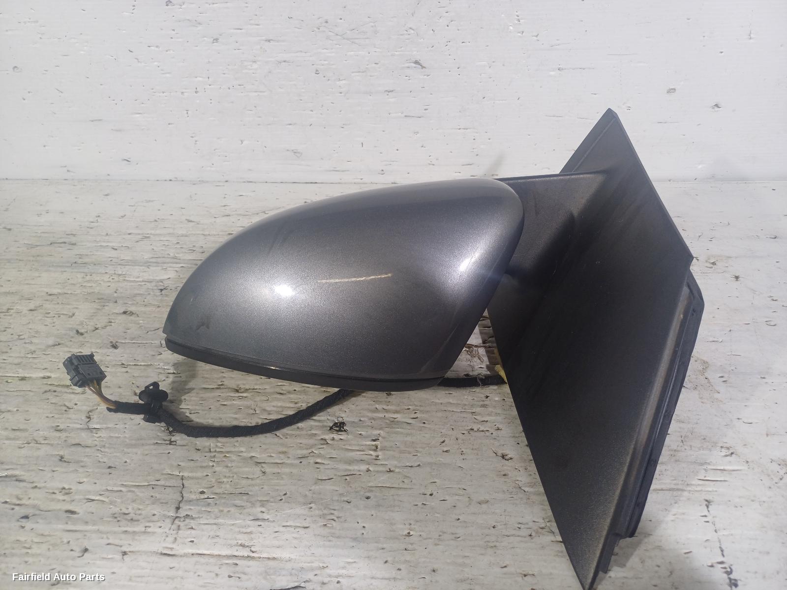 2010-2014 Volkswagen Polo Left Door Mirror