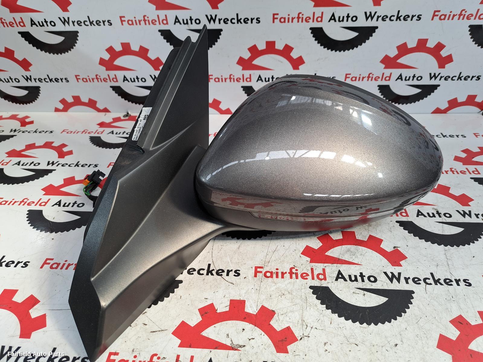 2020-2024 Peugeot 2008 Left Door Mirror