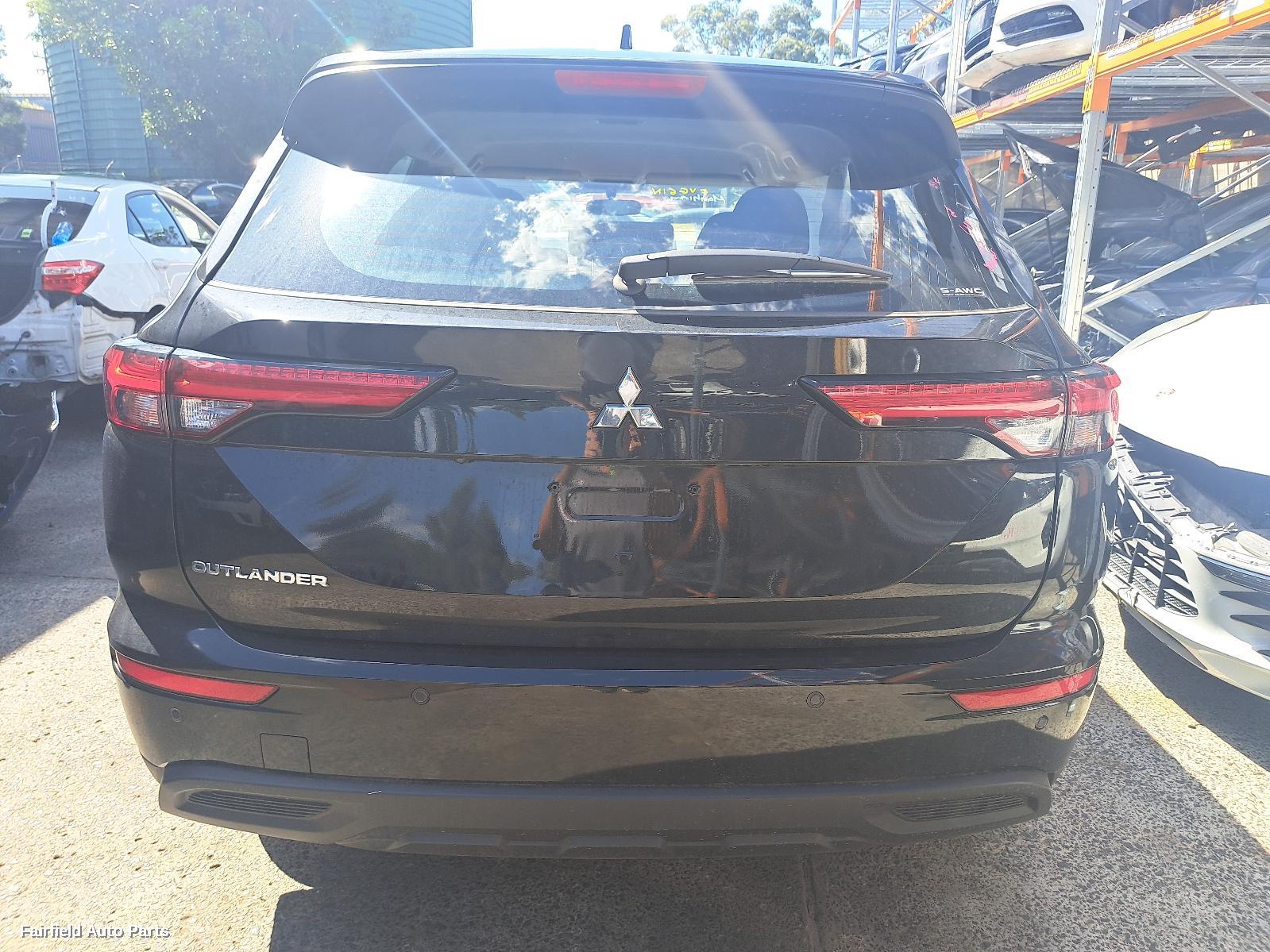 2021-2026 Mitsubishi Outlander Left Door Mirror