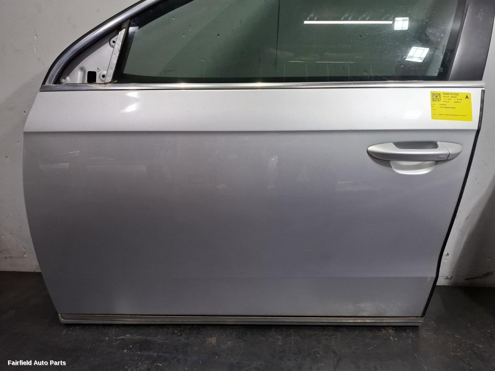 2010-2015 Volkswagen Passat Left Front Door