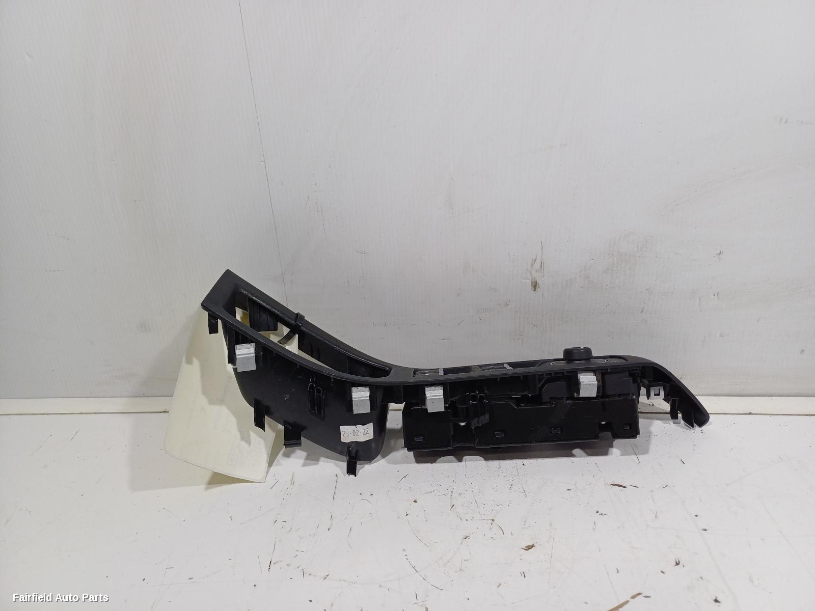 2020-2023 Ford Puma Pwr Dr Wind Switch