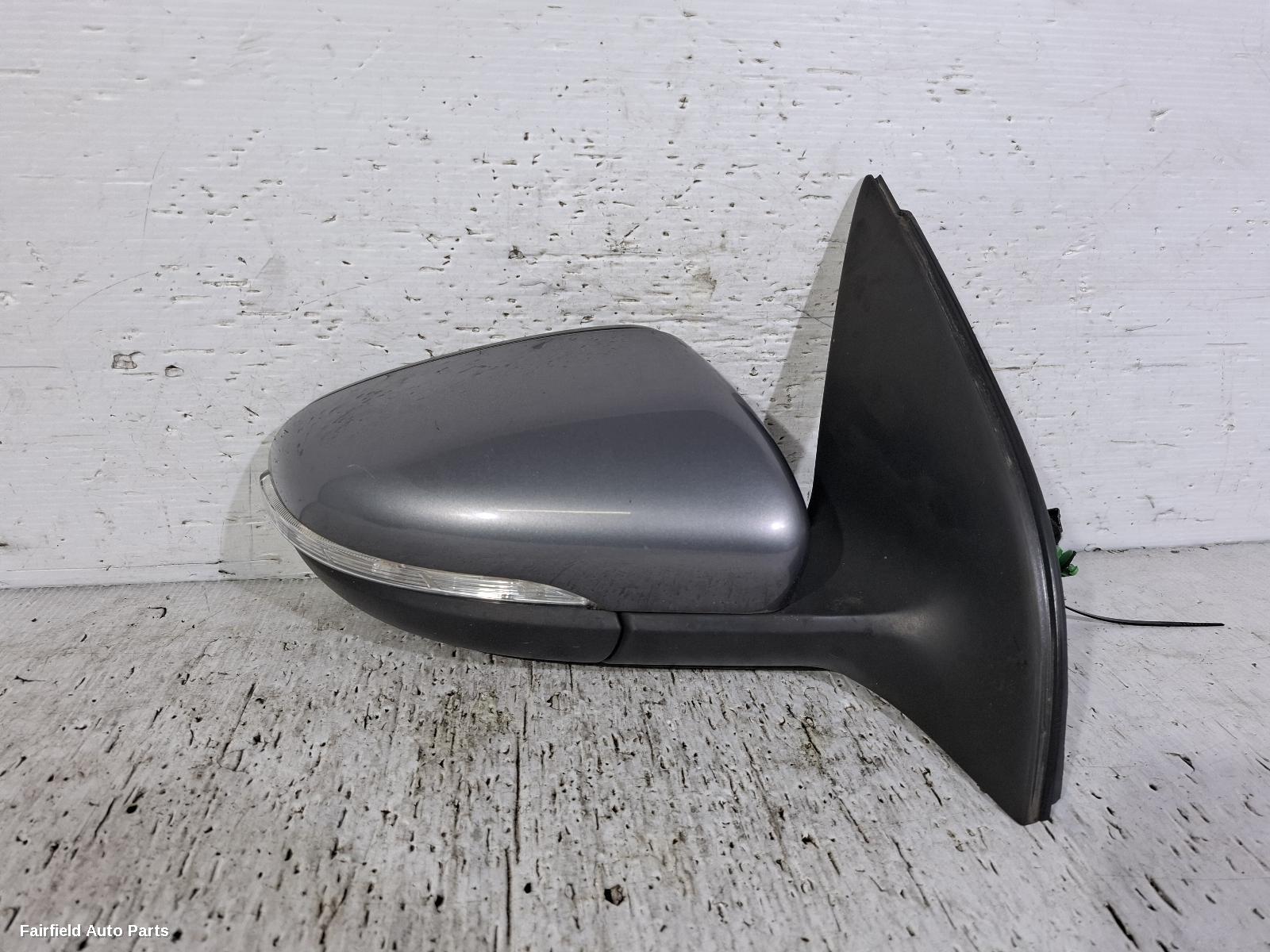 2008-2013 Volkswagen Golf Right Door Mirror