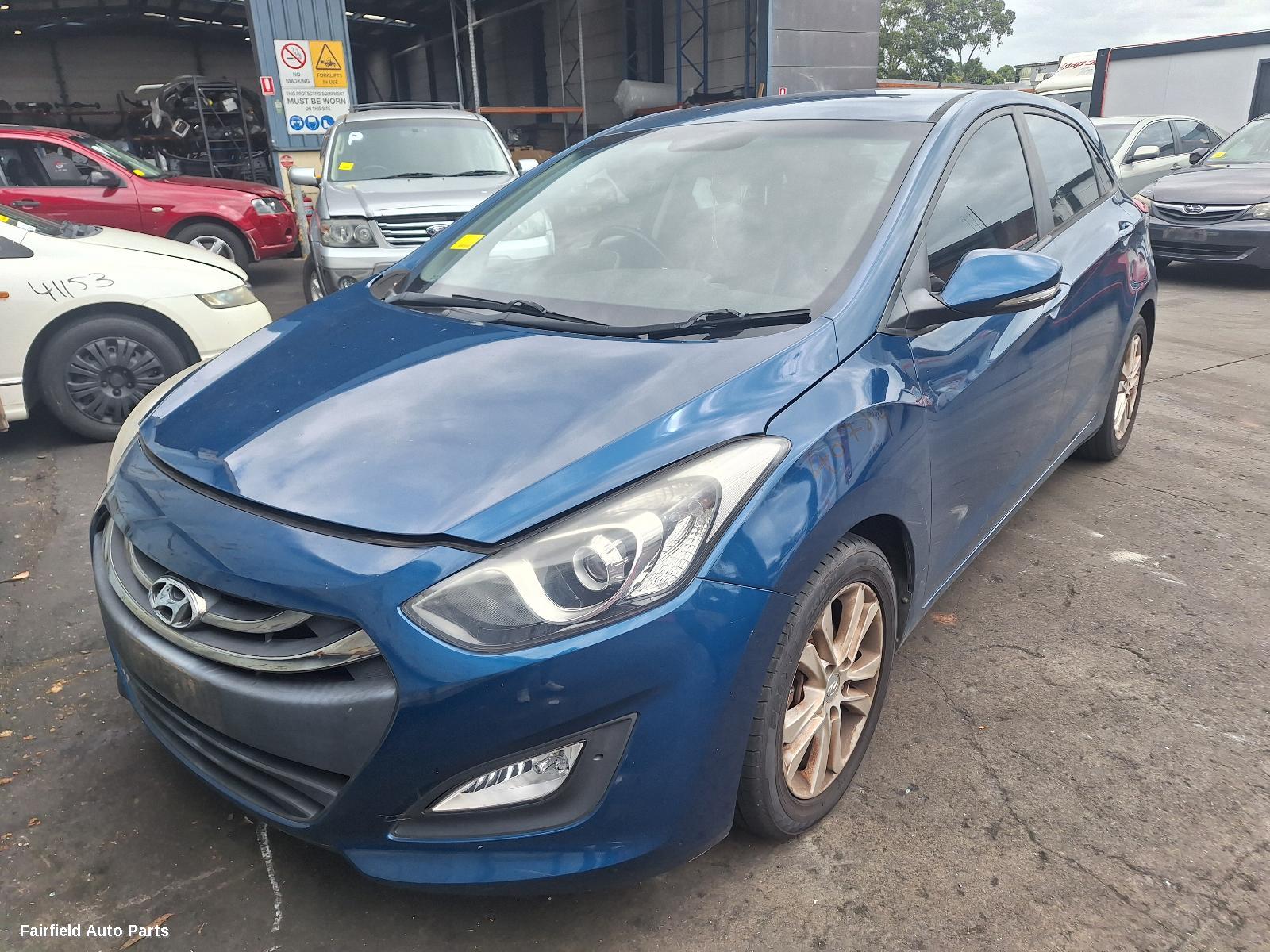 2012-2017 Hyundai I30 Right Front Window Reg Motor