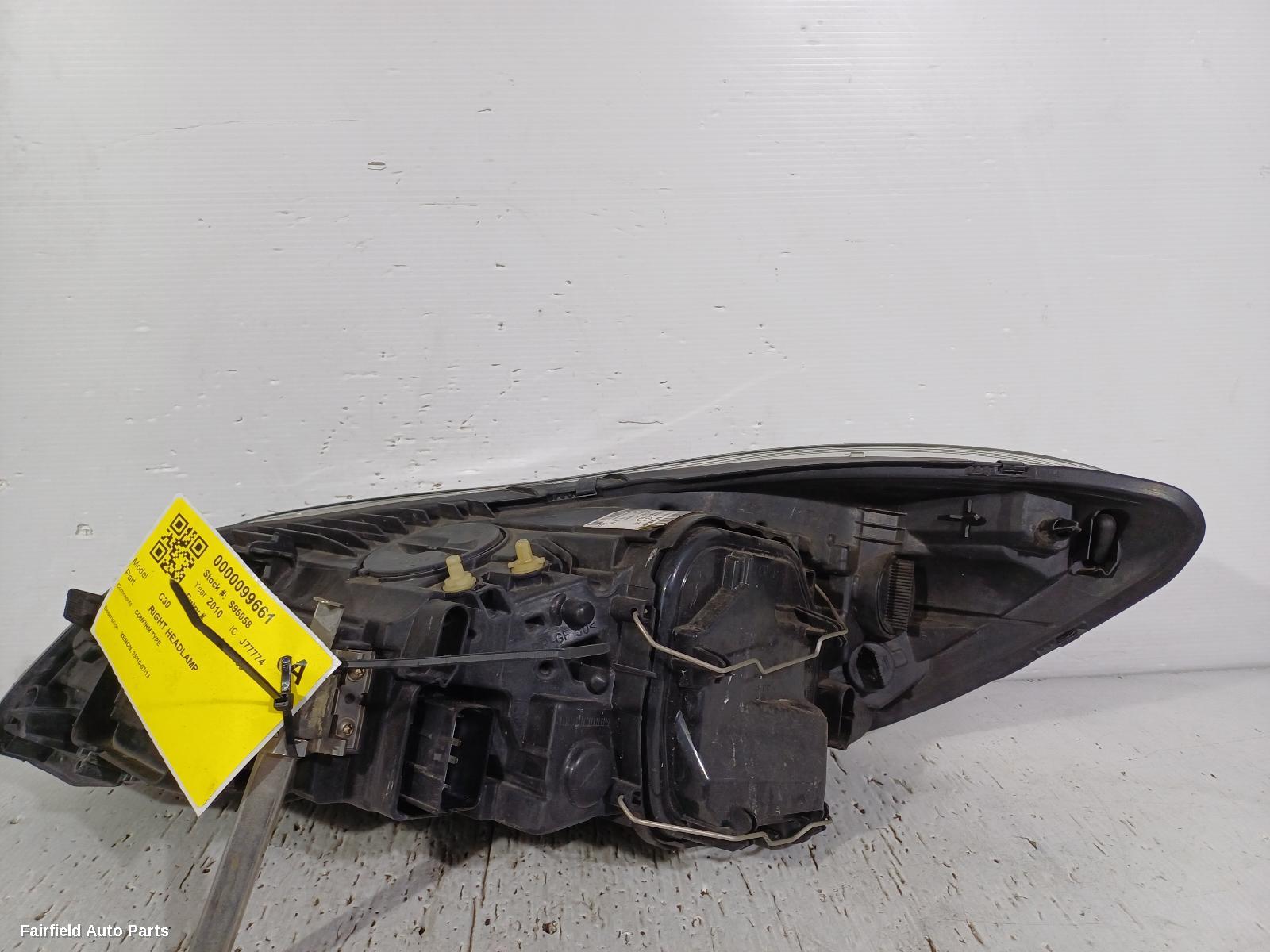 2010-2013 Volvo C30 Right Headlamp