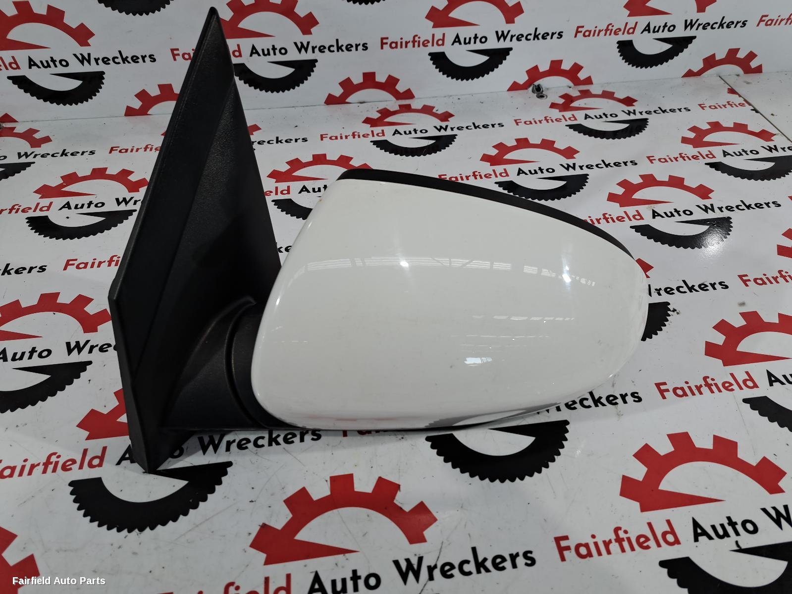 2015-2018 Hyundai Tucson Left Door Mirror