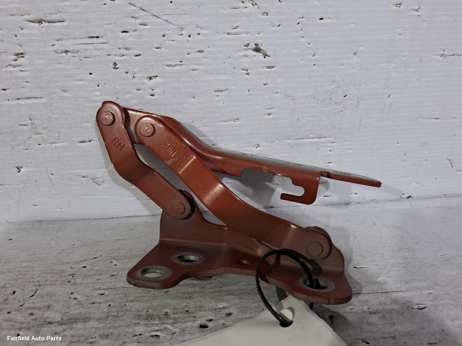2015-2020 Ssangyong Tivoli Bonnet Hinge Strut