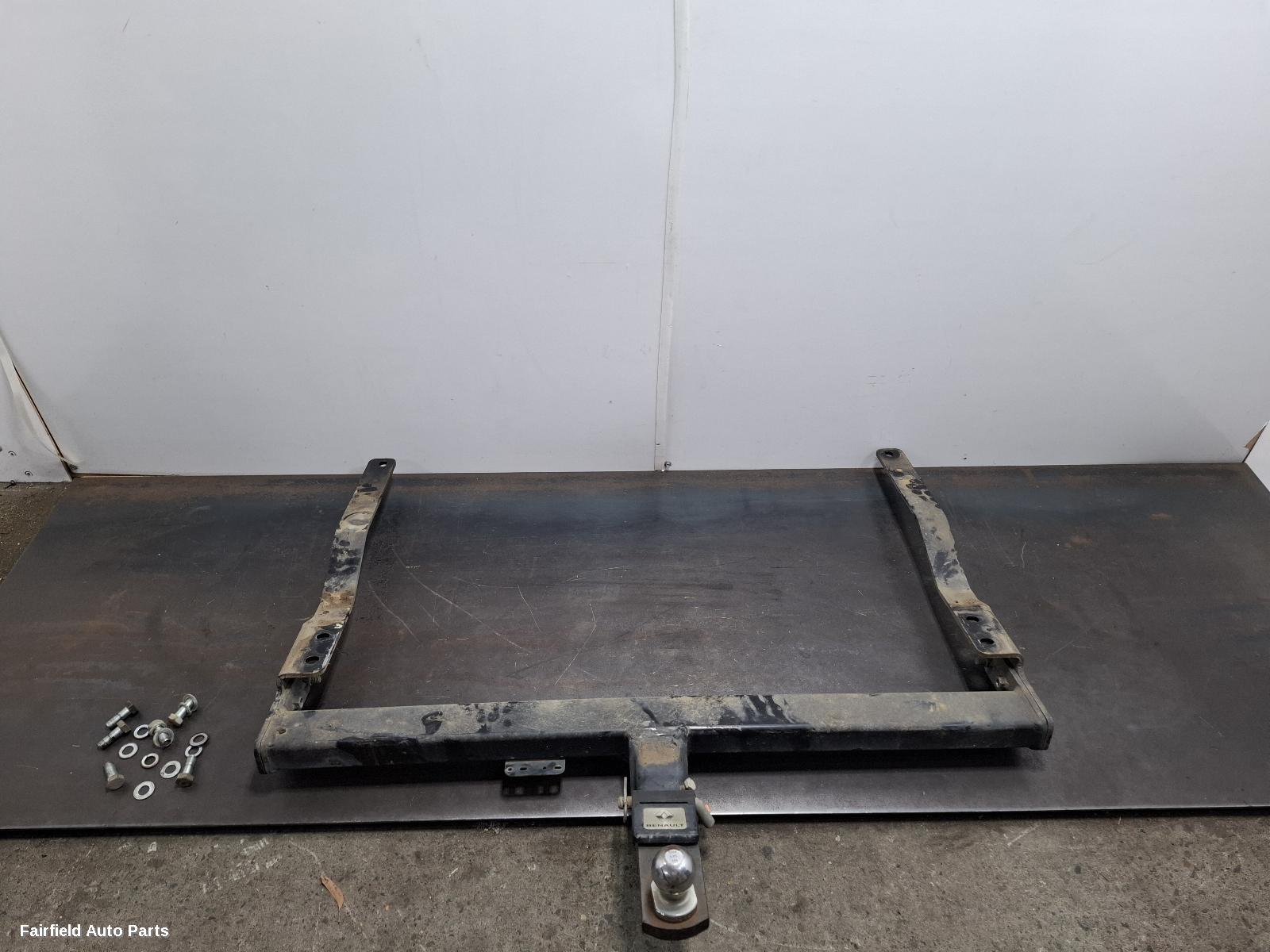 2015-2026 Renault Trafic Towbar
