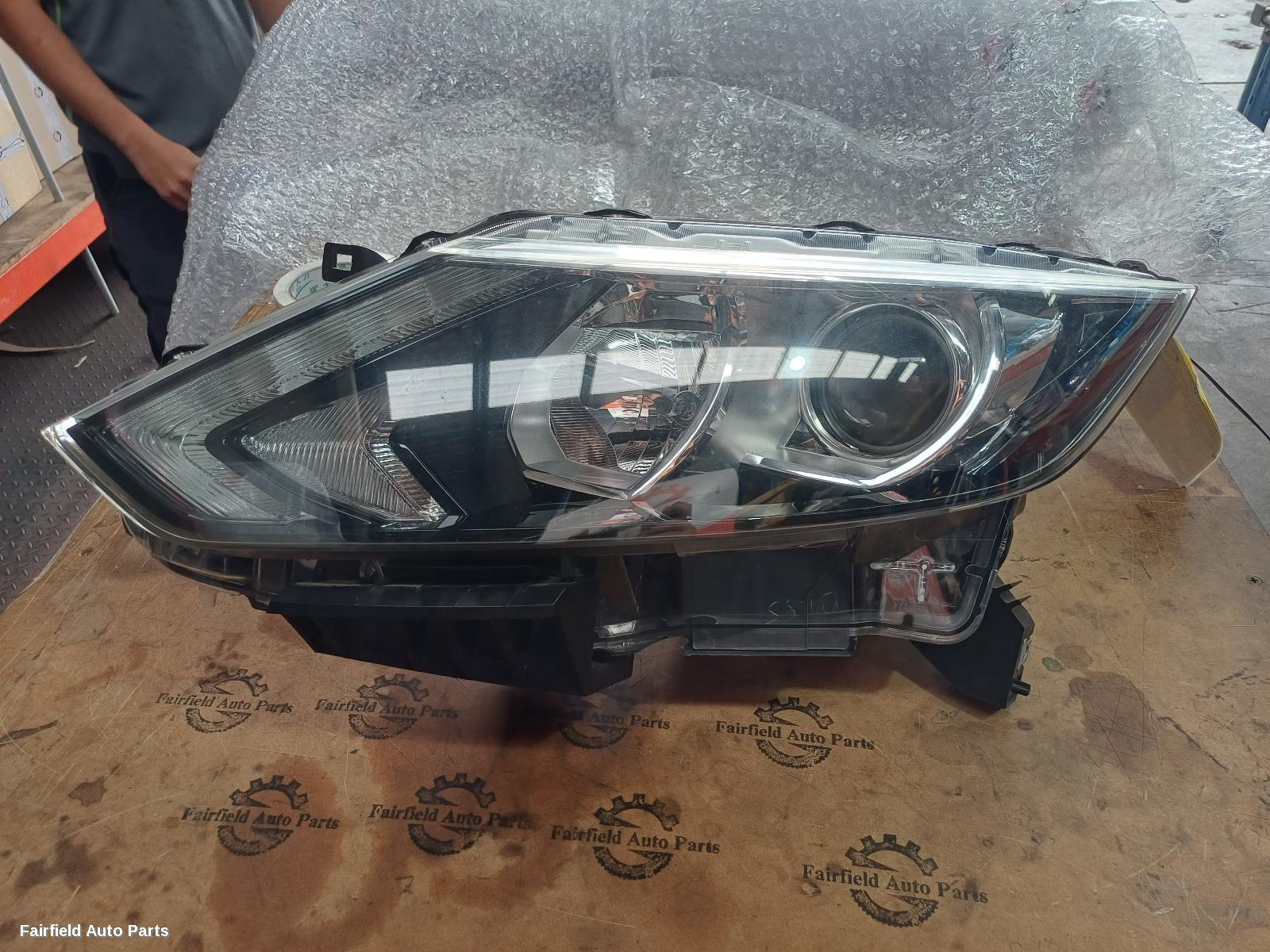 2013-2017 Nissan Qashqai Left Headlamp