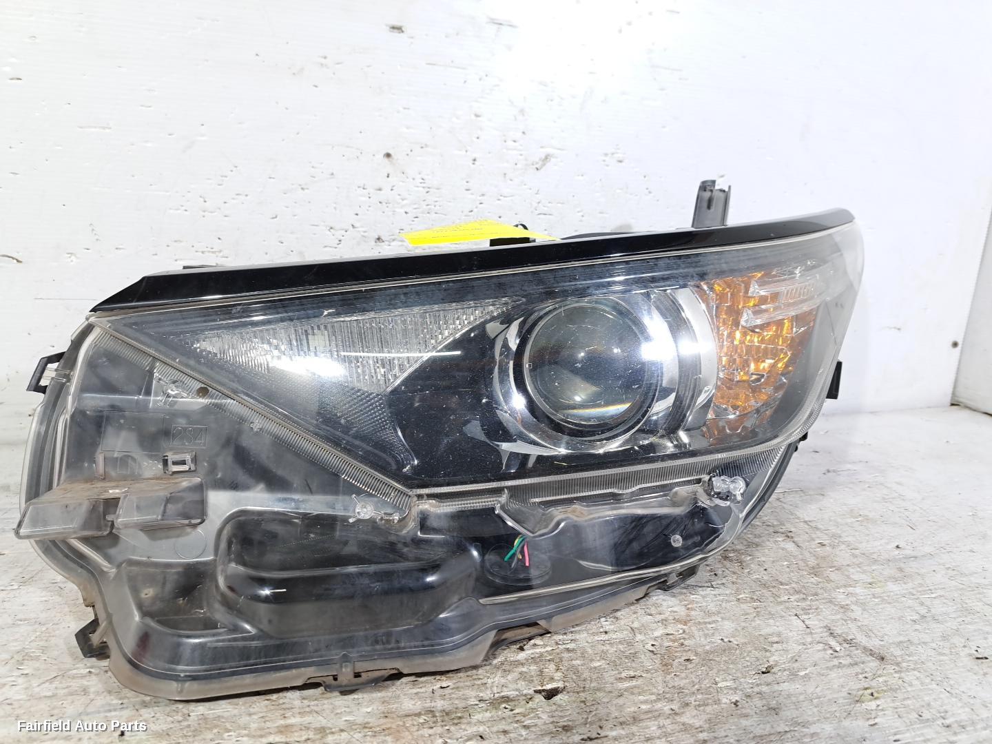 2015-2018 Toyota Corolla Left Headlamp