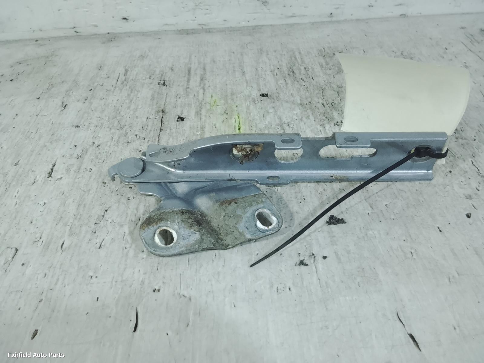 2012-2018 Audi Q3 Bonnet Hinge Strut