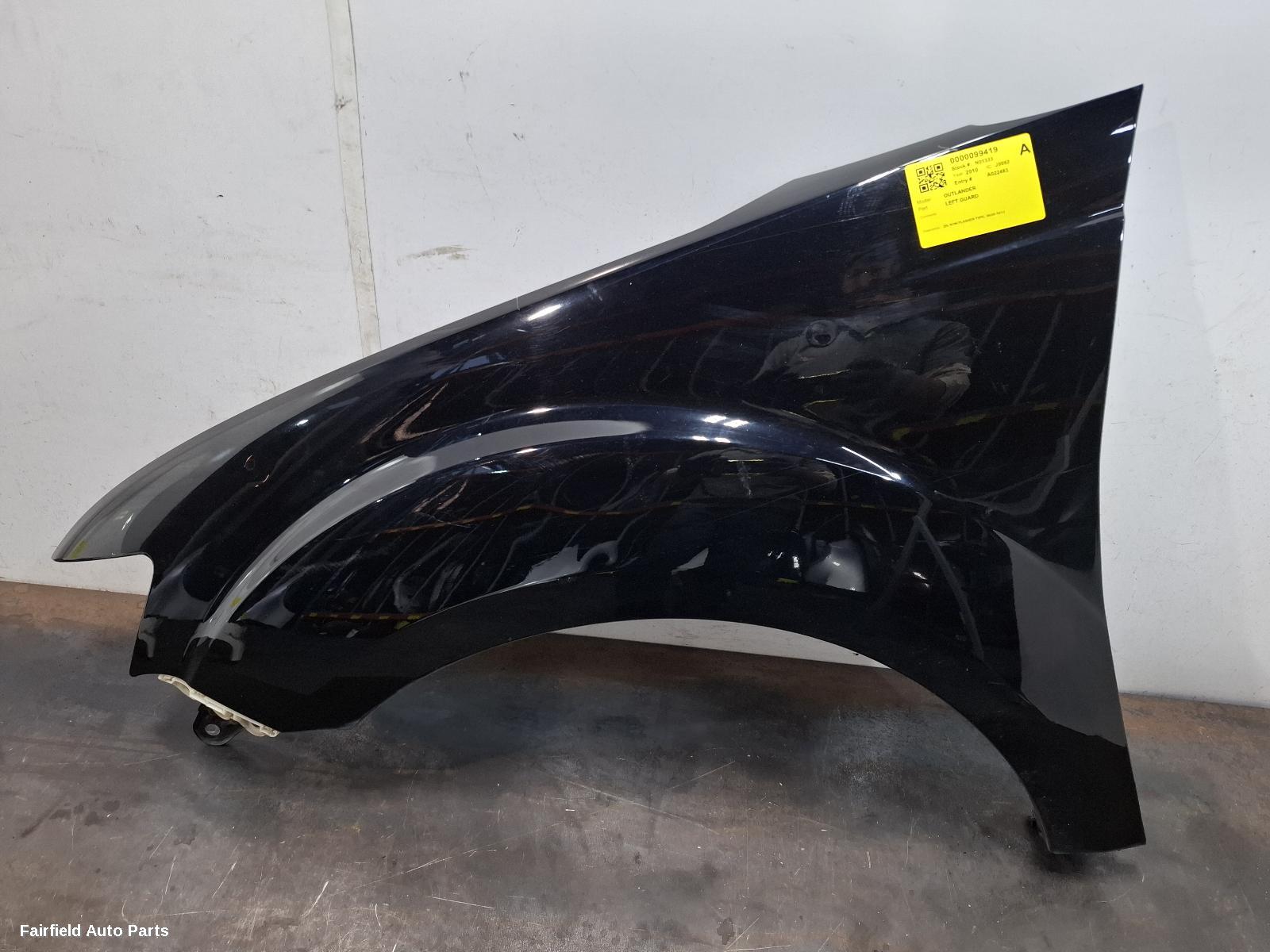 2009-2012 Mitsubishi Outlander Left Guard