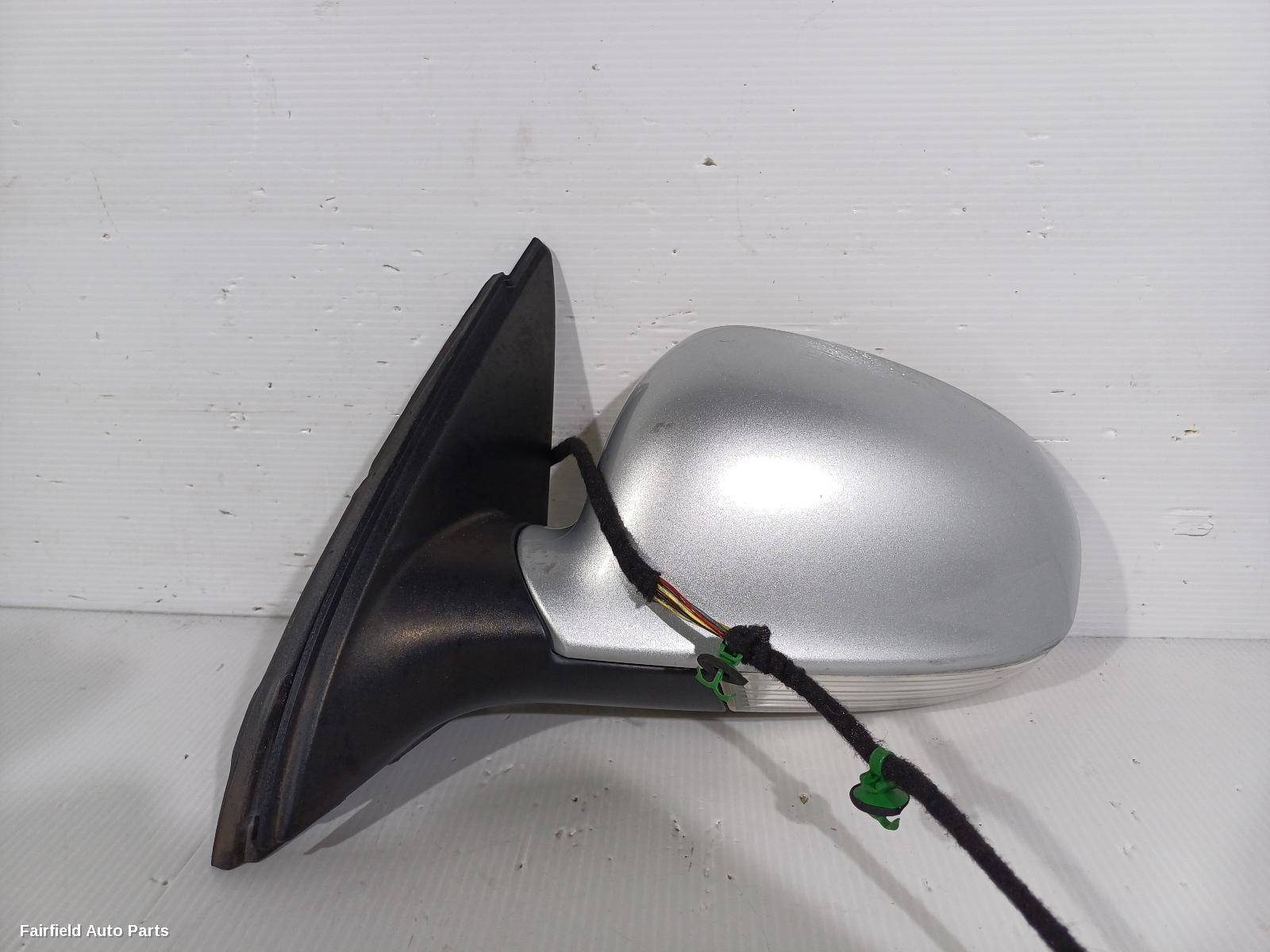 2009-2013 Volkswagen Golf Left Door Mirror