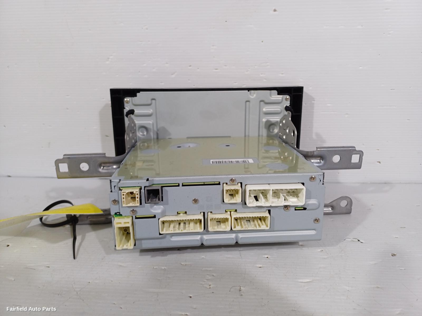 2015-2018 Toyota Corolla Radio Cd Dvd Sat Tv