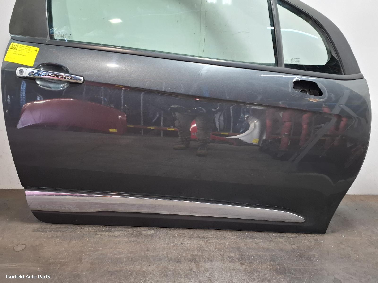 2010-2016 Citroen Ds3 Right Front Door