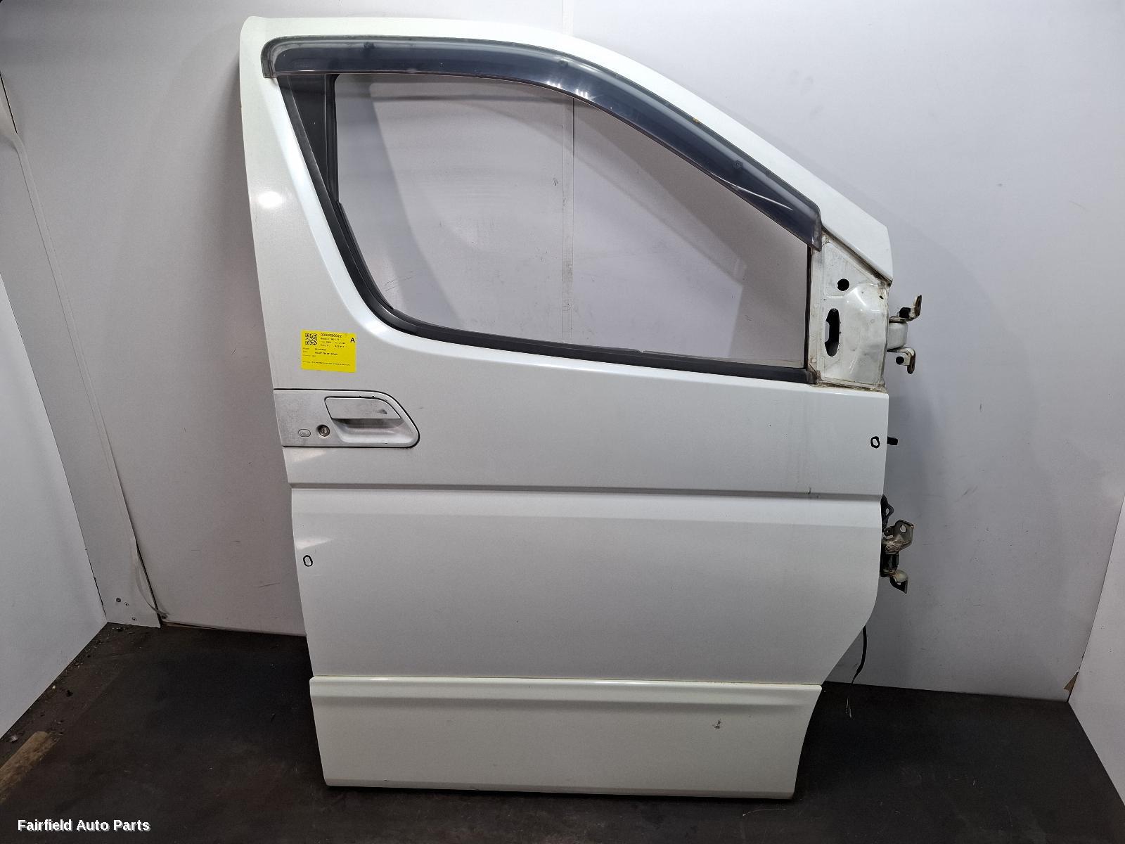2002-2010 Nissan Elgrand Right Front Door