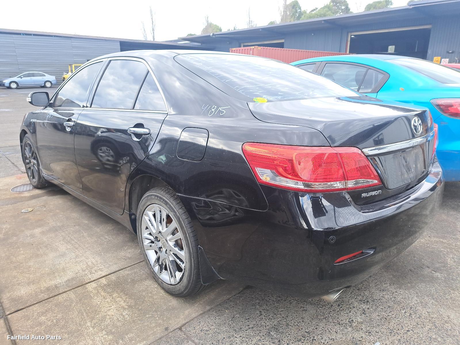 2009-2012 Toyota Aurion Right Rear Door Sliding