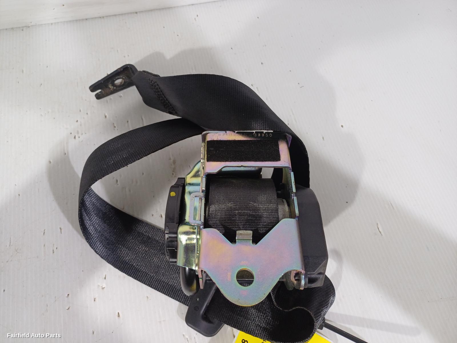 2017-2025 Volvo Xc60 Seatbelt Stalk