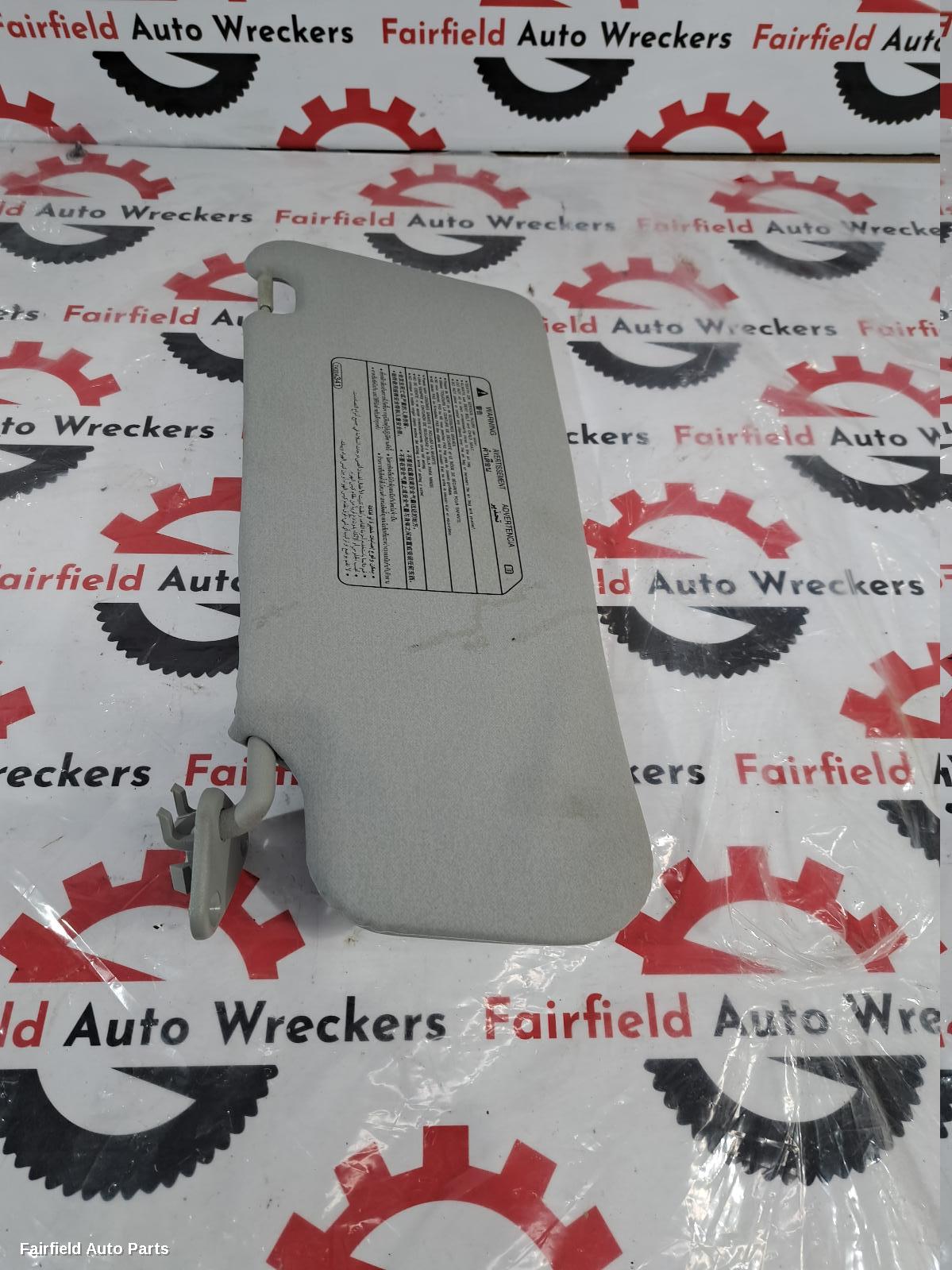 2006-2009 Mitsubishi Outlander Sunvisor