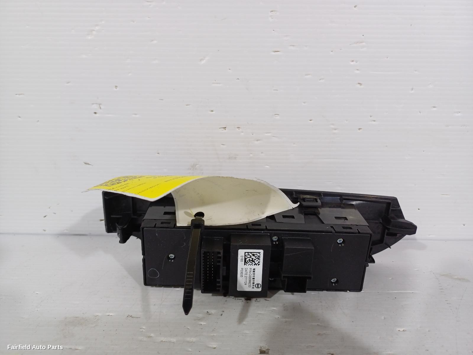 2017-2024 Ldv D90 Pwr Dr Wind Switch