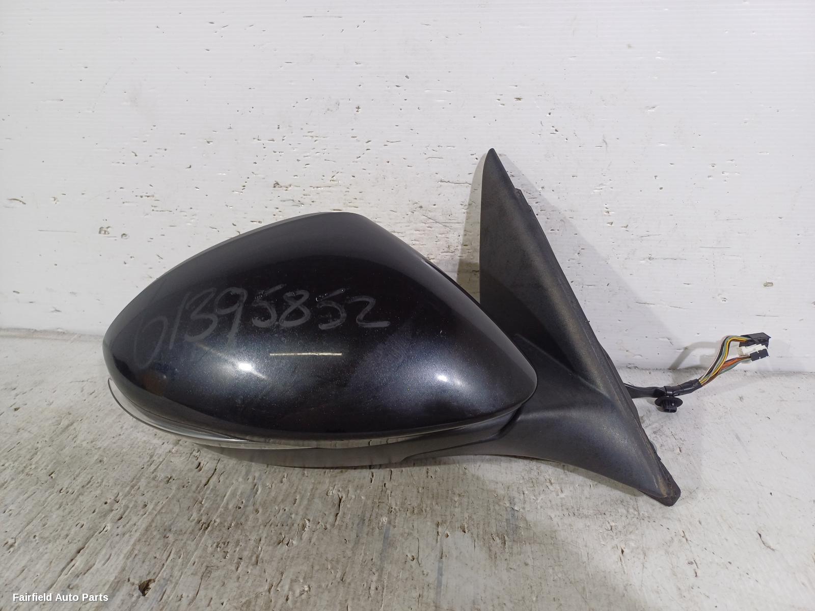 2018-2026 Alfa Romeo Stelvio Right Door Mirror